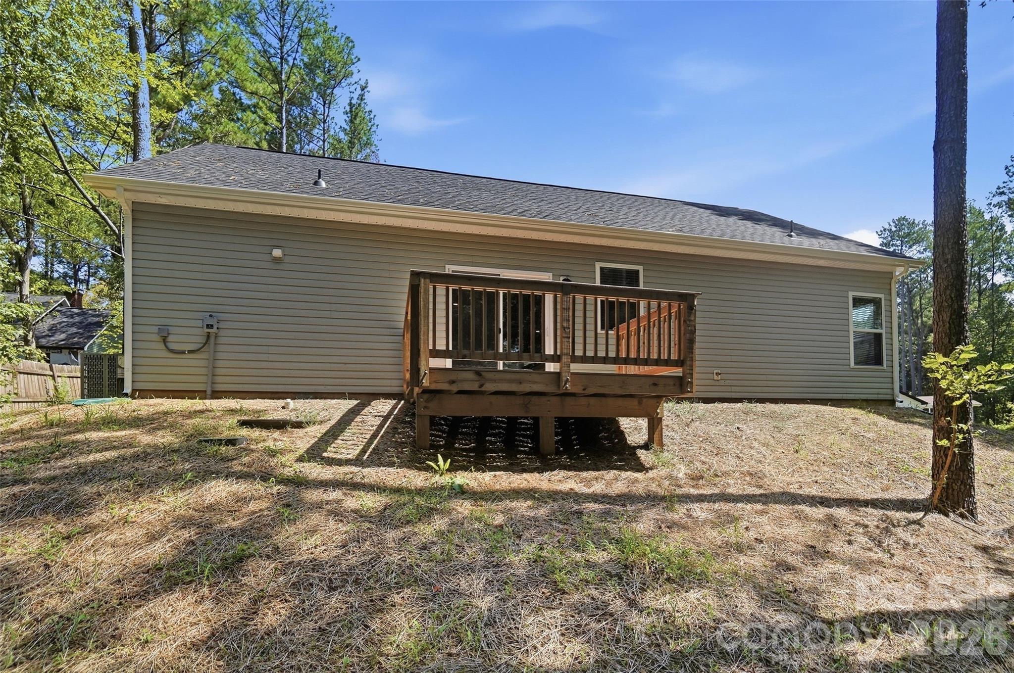 318 Honeywood Lane — Monroe