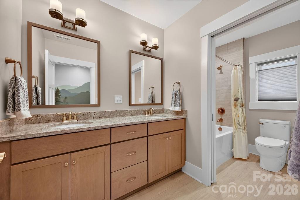 152 Sports Village Drive — Hendersonville