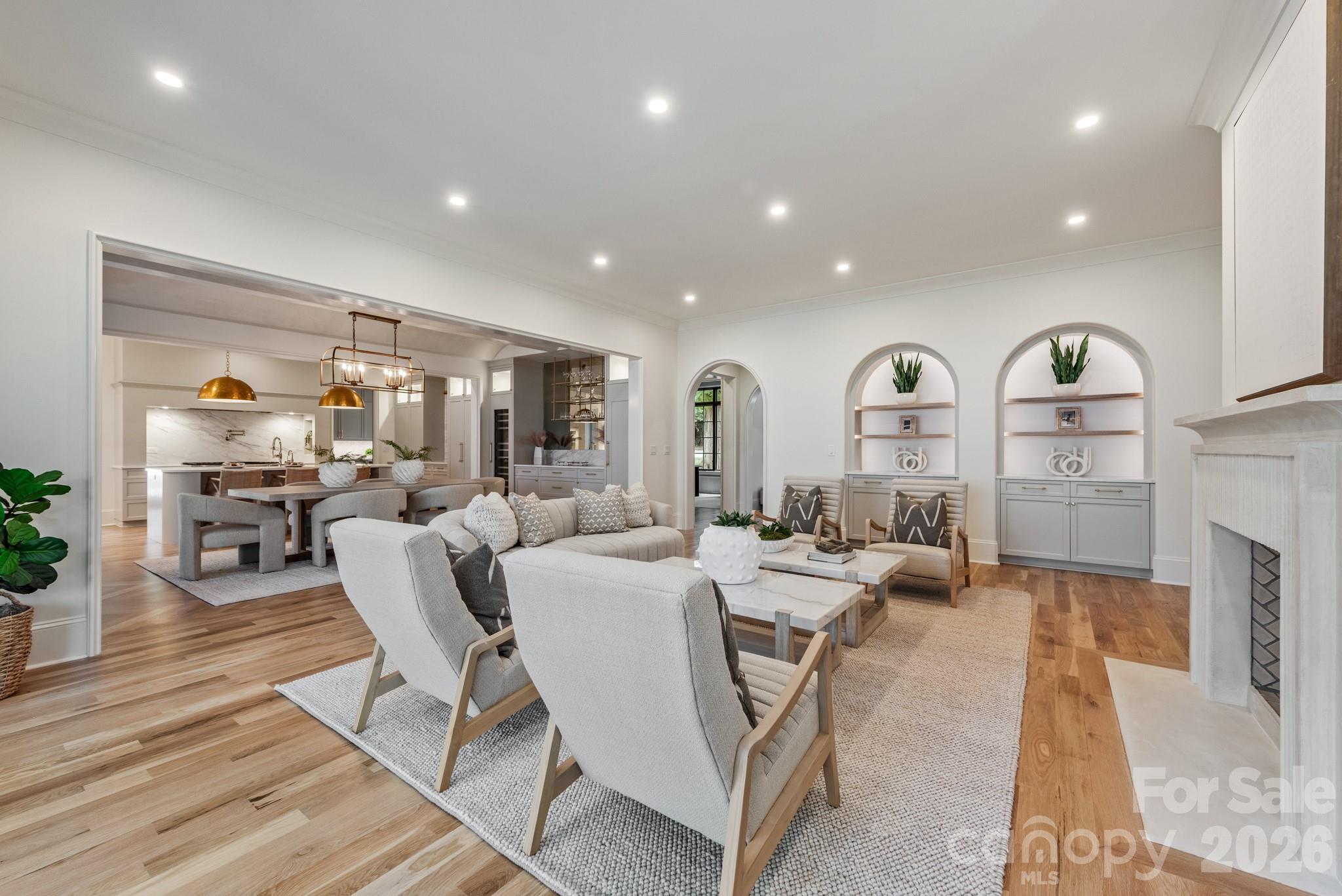 237 N Canterbury Road — Charlotte