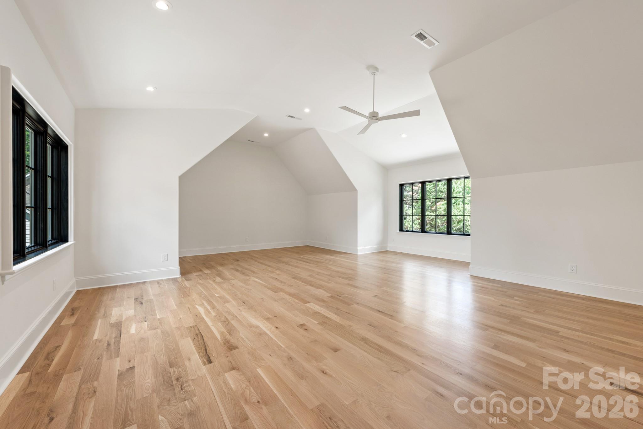 237 N Canterbury Road — Charlotte
