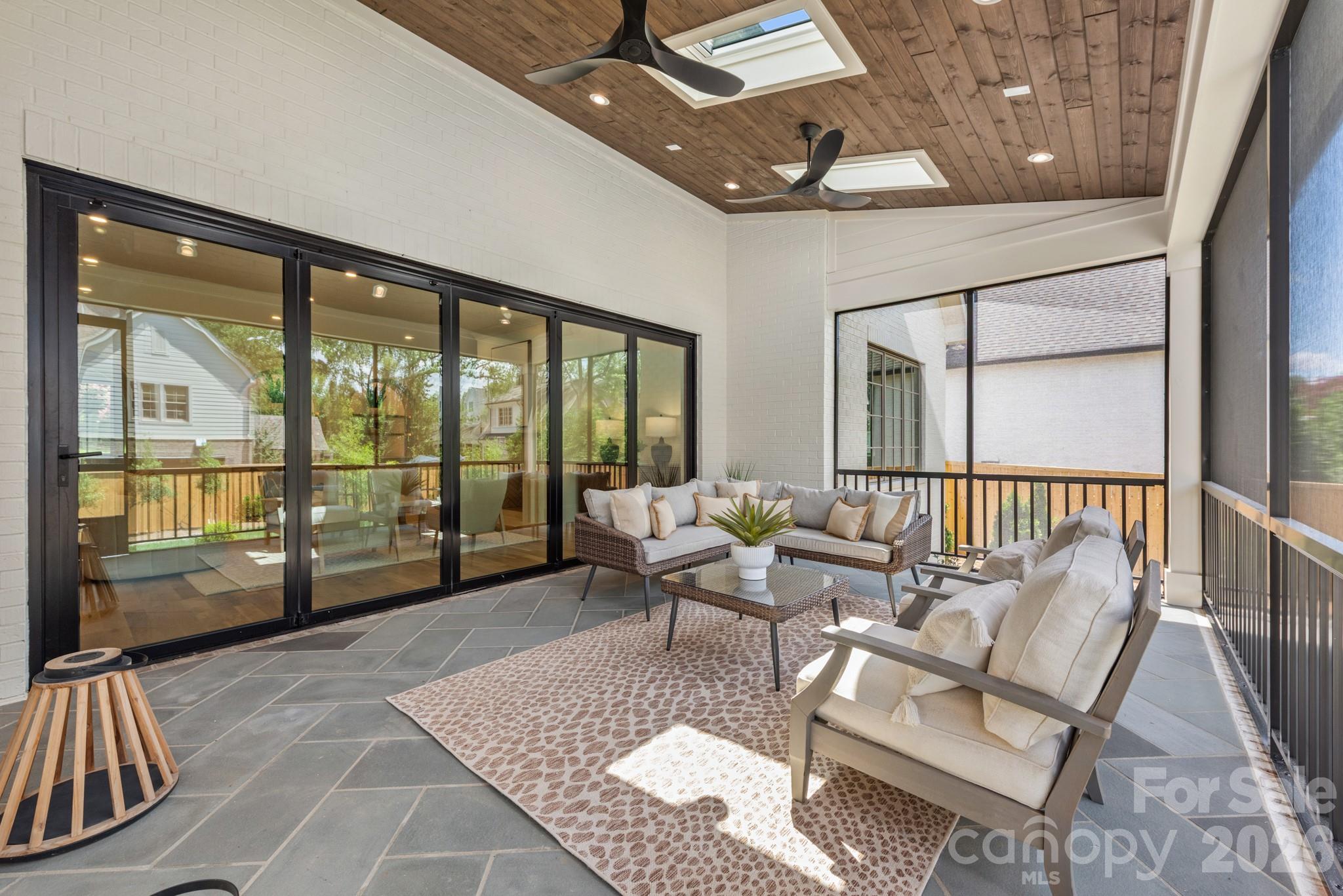 237 N Canterbury Road — Charlotte
