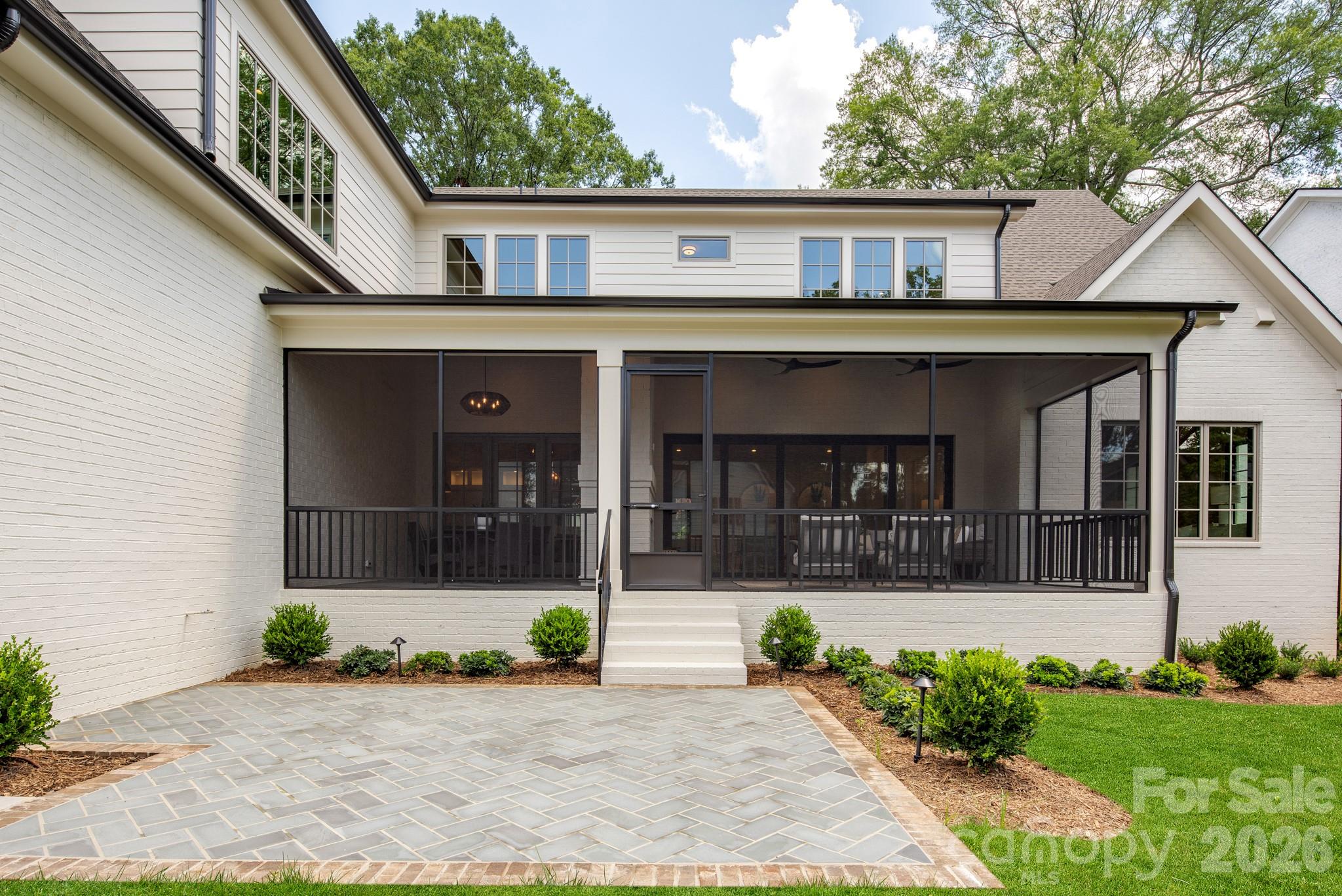 237 N Canterbury Road — Charlotte