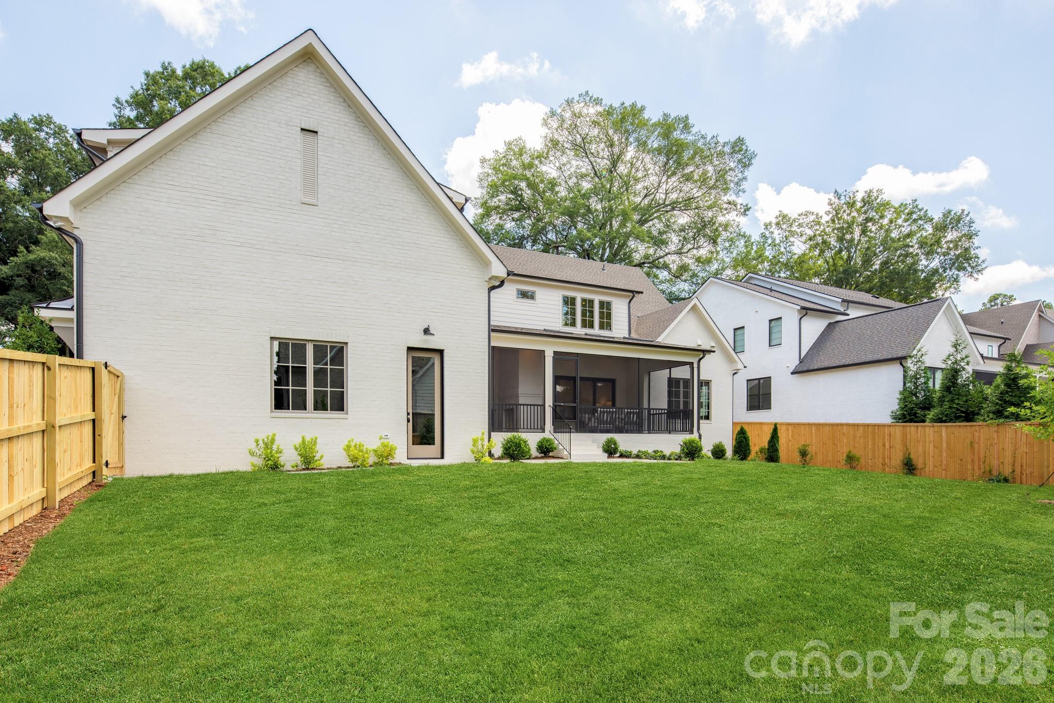 237 N Canterbury Road — Charlotte
