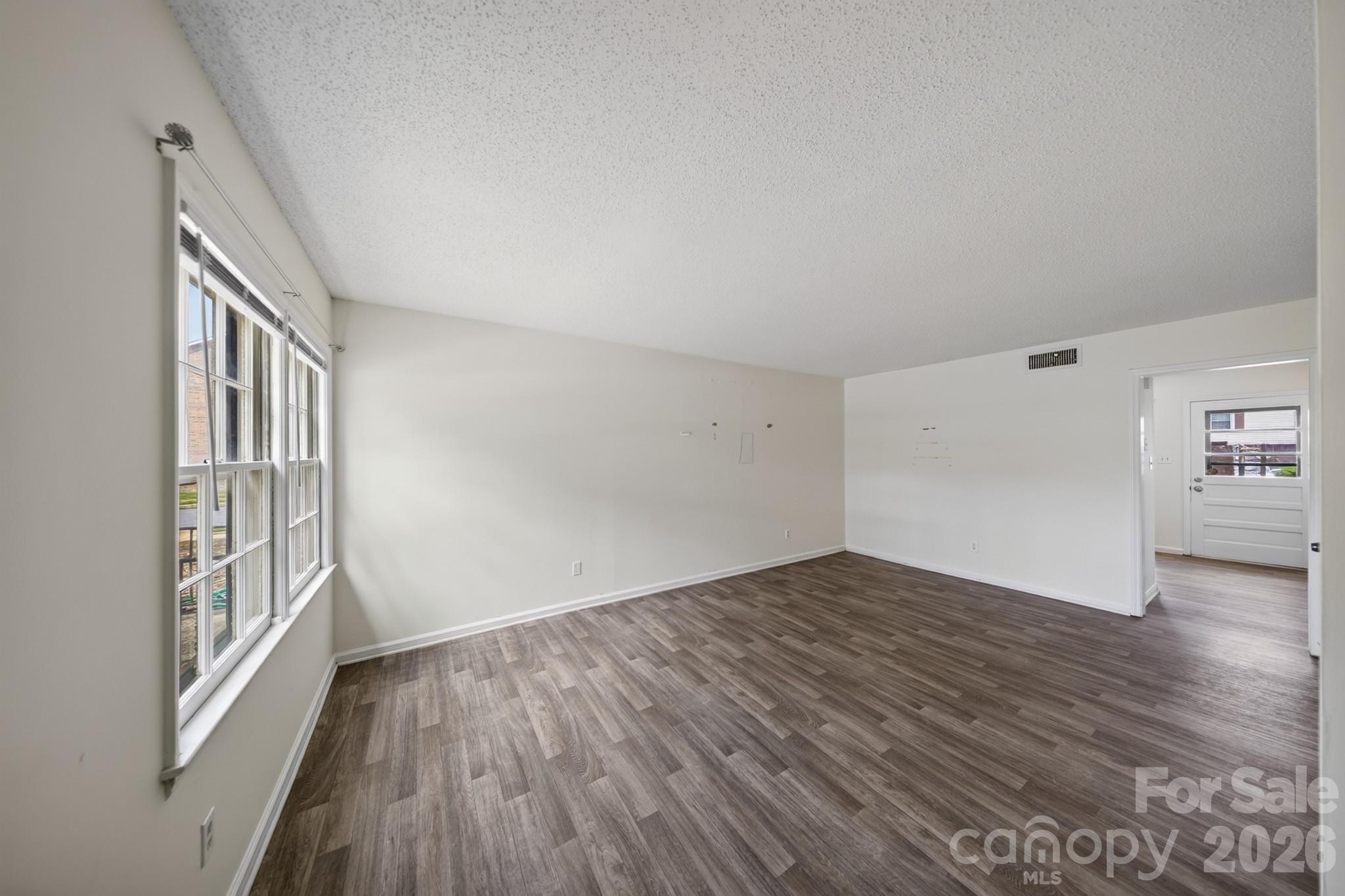 6835 Farmingdale Drive #B — Charlotte