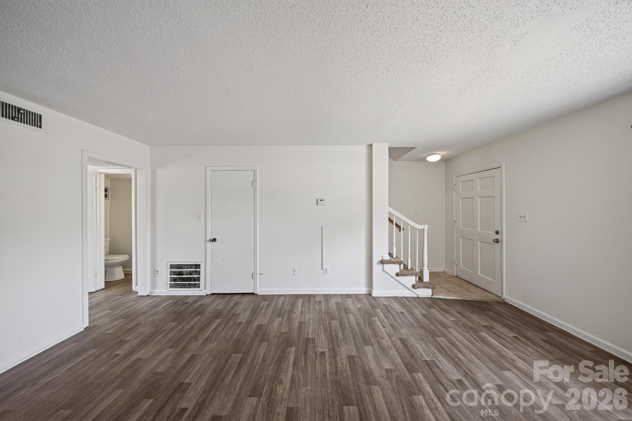 6835 Farmingdale Drive #B — Charlotte