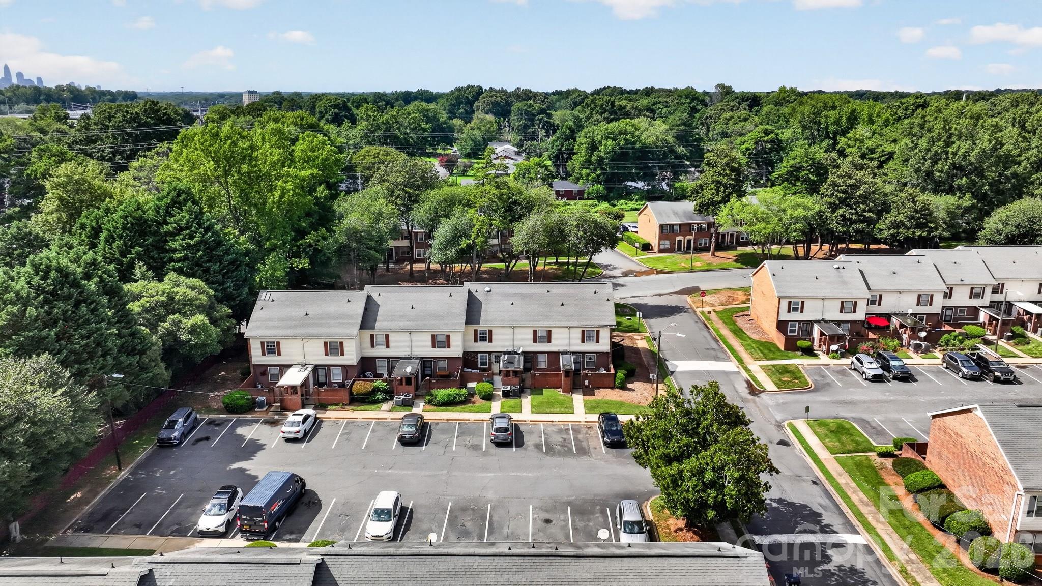 6835 Farmingdale Drive #B — Charlotte