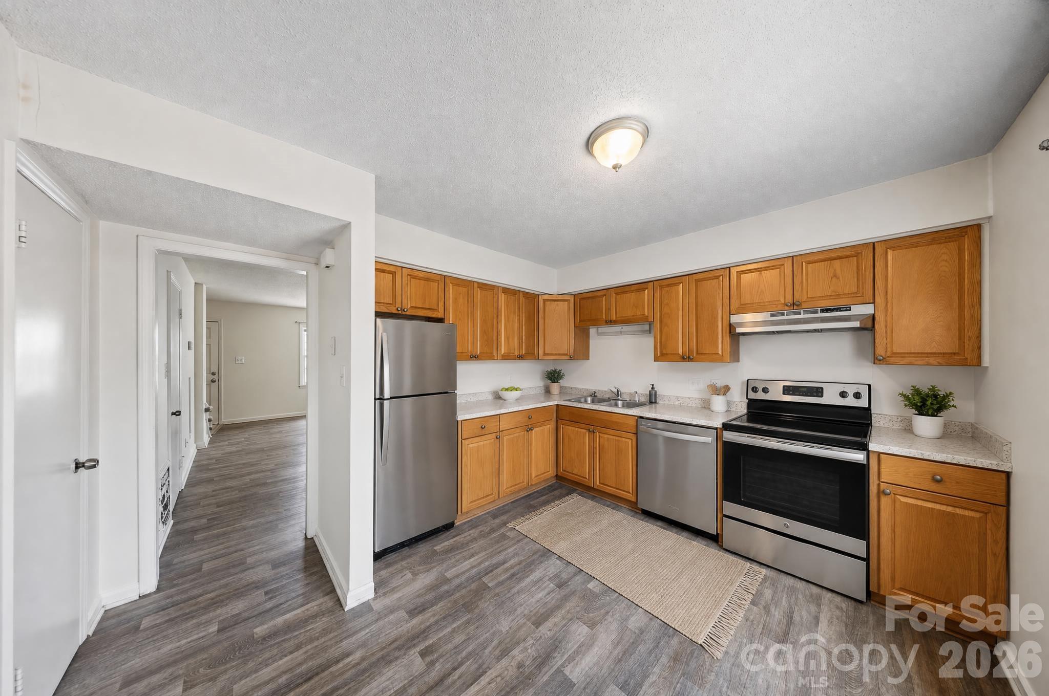 6835 Farmingdale Drive #B — Charlotte