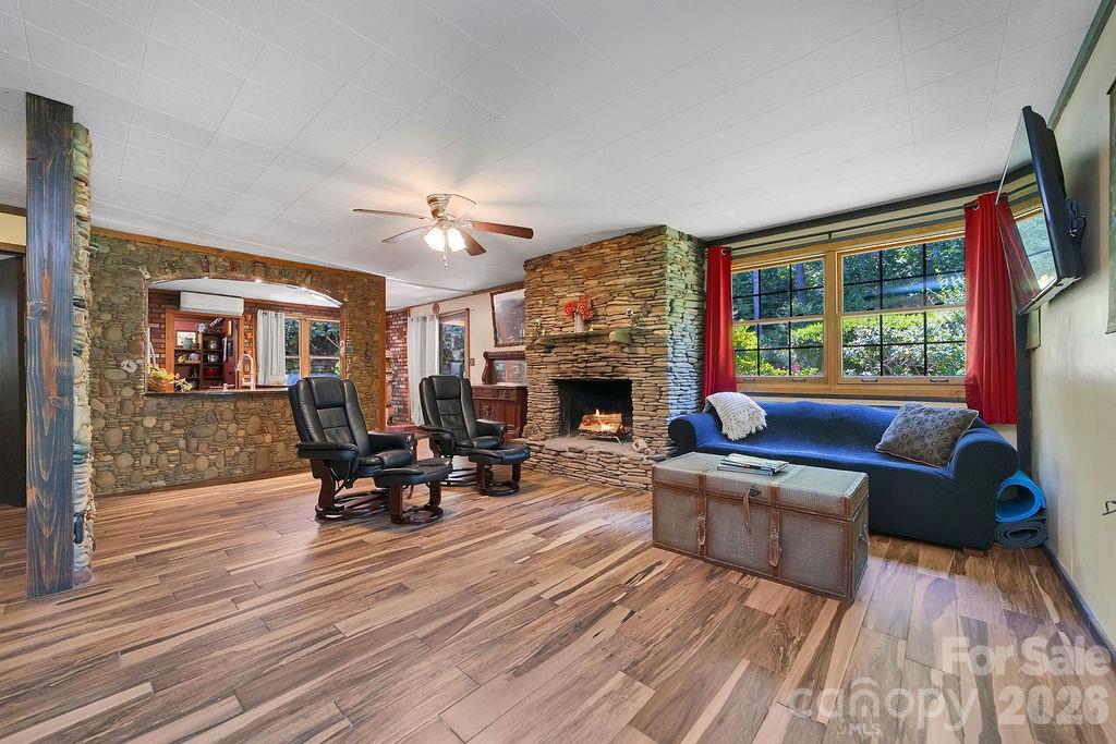 87 Old Chimney Lane — Cedar Mountain
