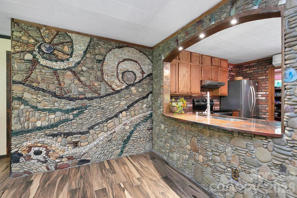 87 Old Chimney Lane — Cedar Mountain