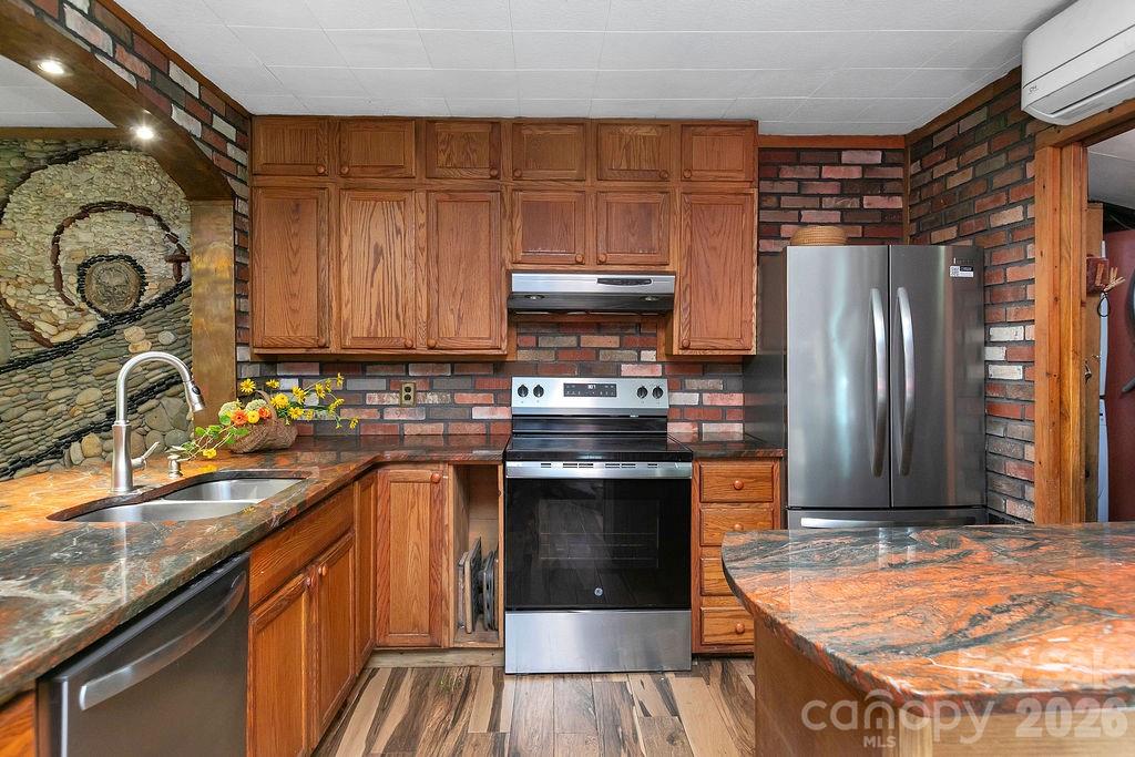 87 Old Chimney Lane — Cedar Mountain