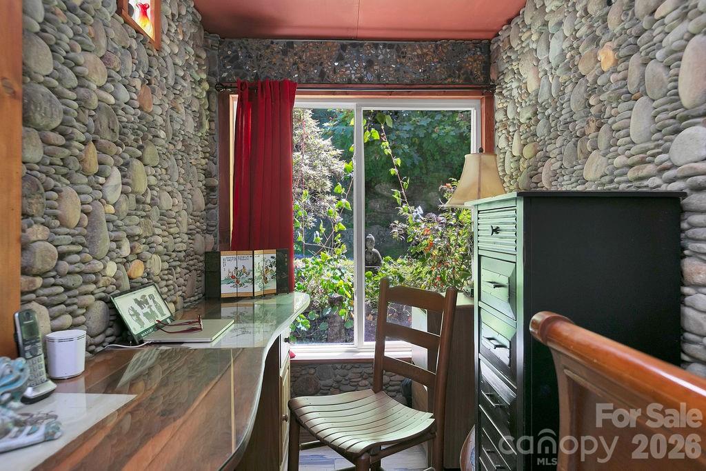 87 Old Chimney Lane — Cedar Mountain