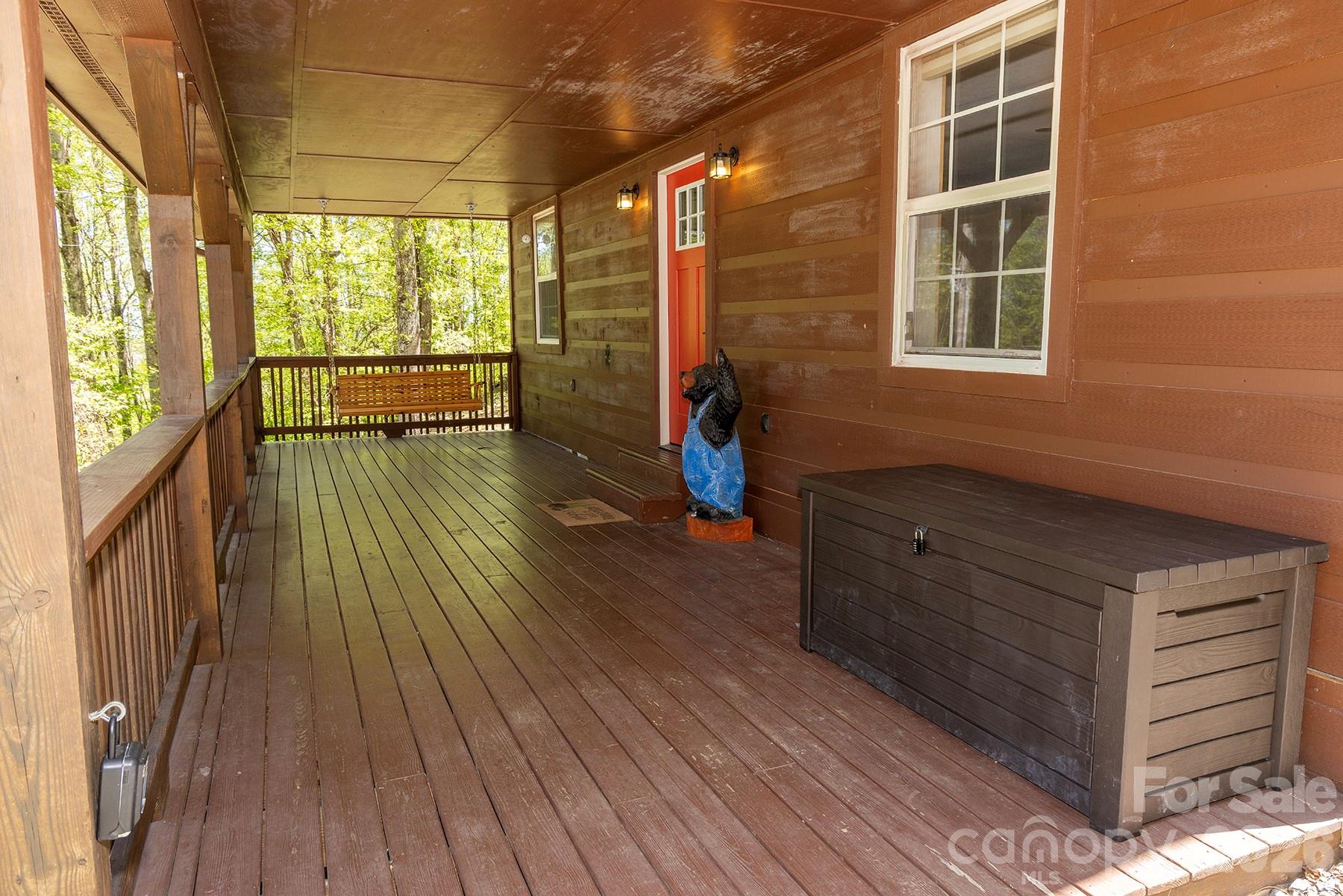 95 Lasso Lane — Waynesville