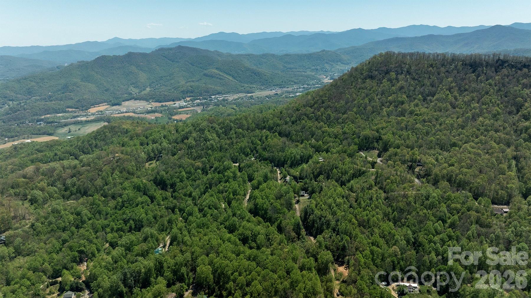 95 Lasso Lane — Waynesville