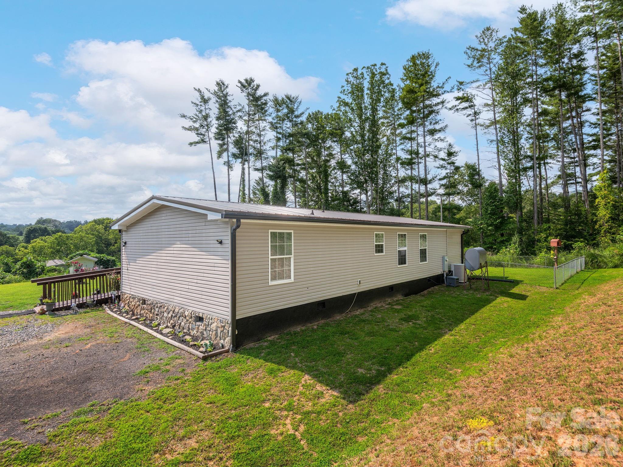 380 Green Acres Drive — Weaverville