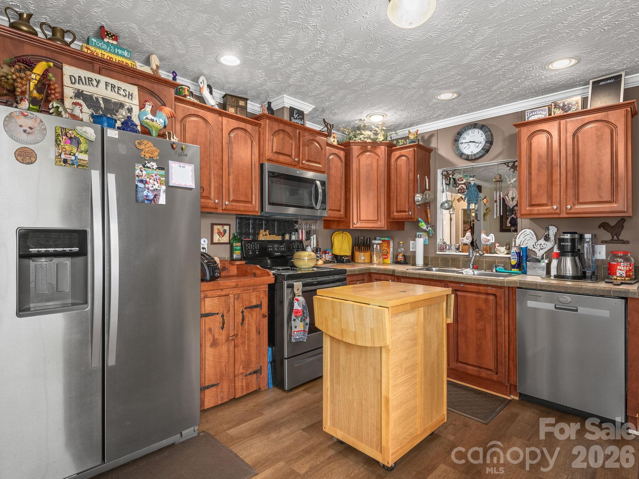380 Green Acres Drive — Weaverville