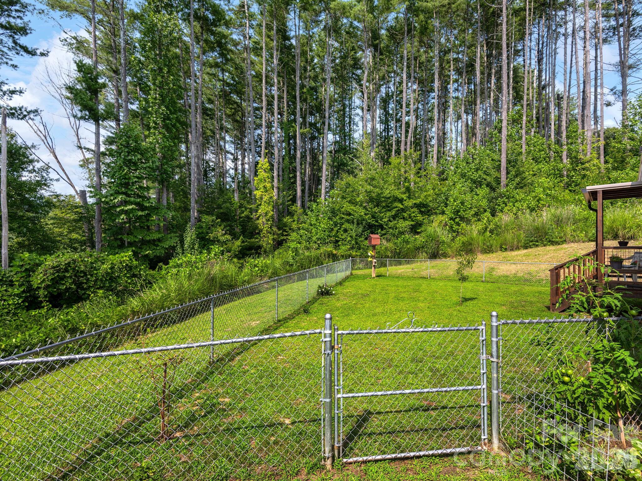 380 Green Acres Drive — Weaverville