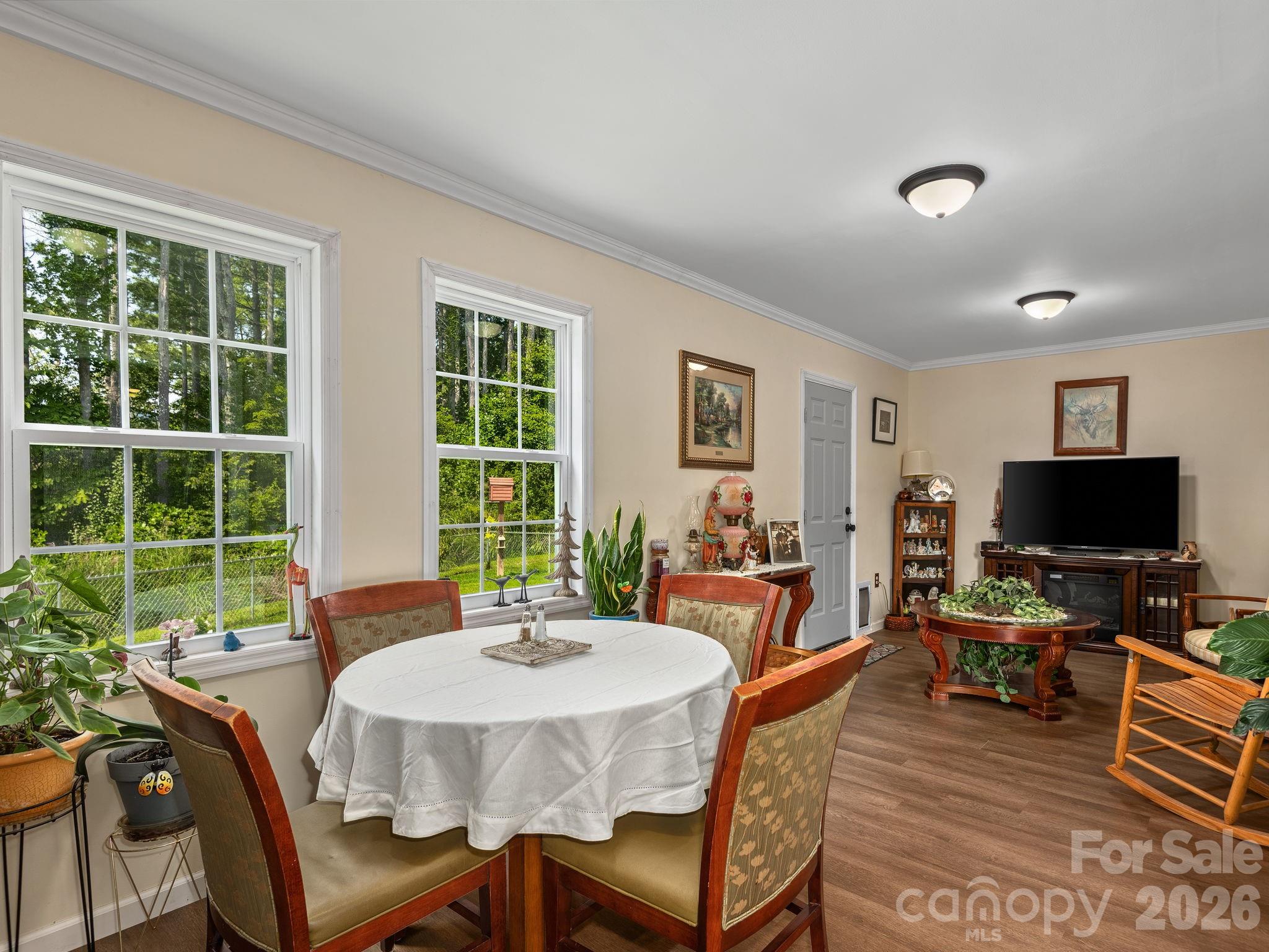 380 Green Acres Drive — Weaverville