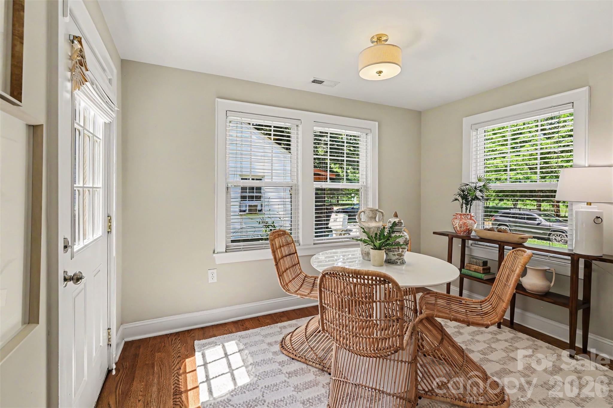 2612 Roslyn Avenue — Charlotte