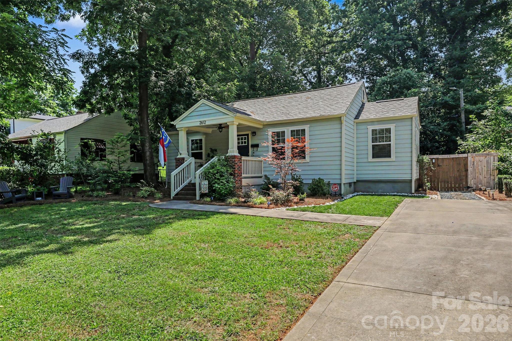 2612 Roslyn Avenue — Charlotte