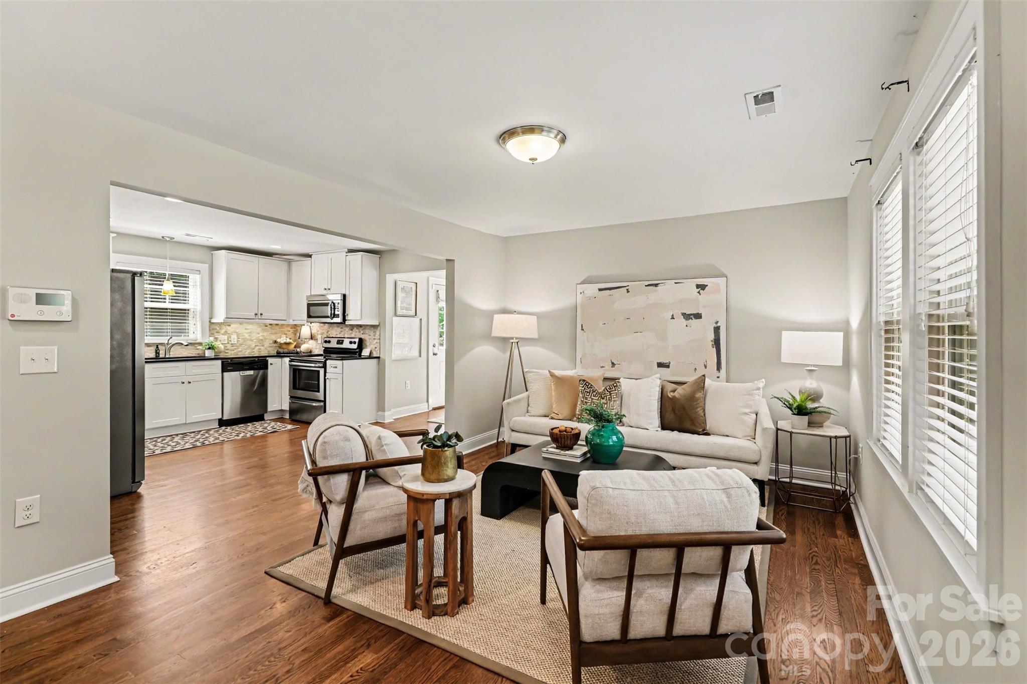 2612 Roslyn Avenue — Charlotte