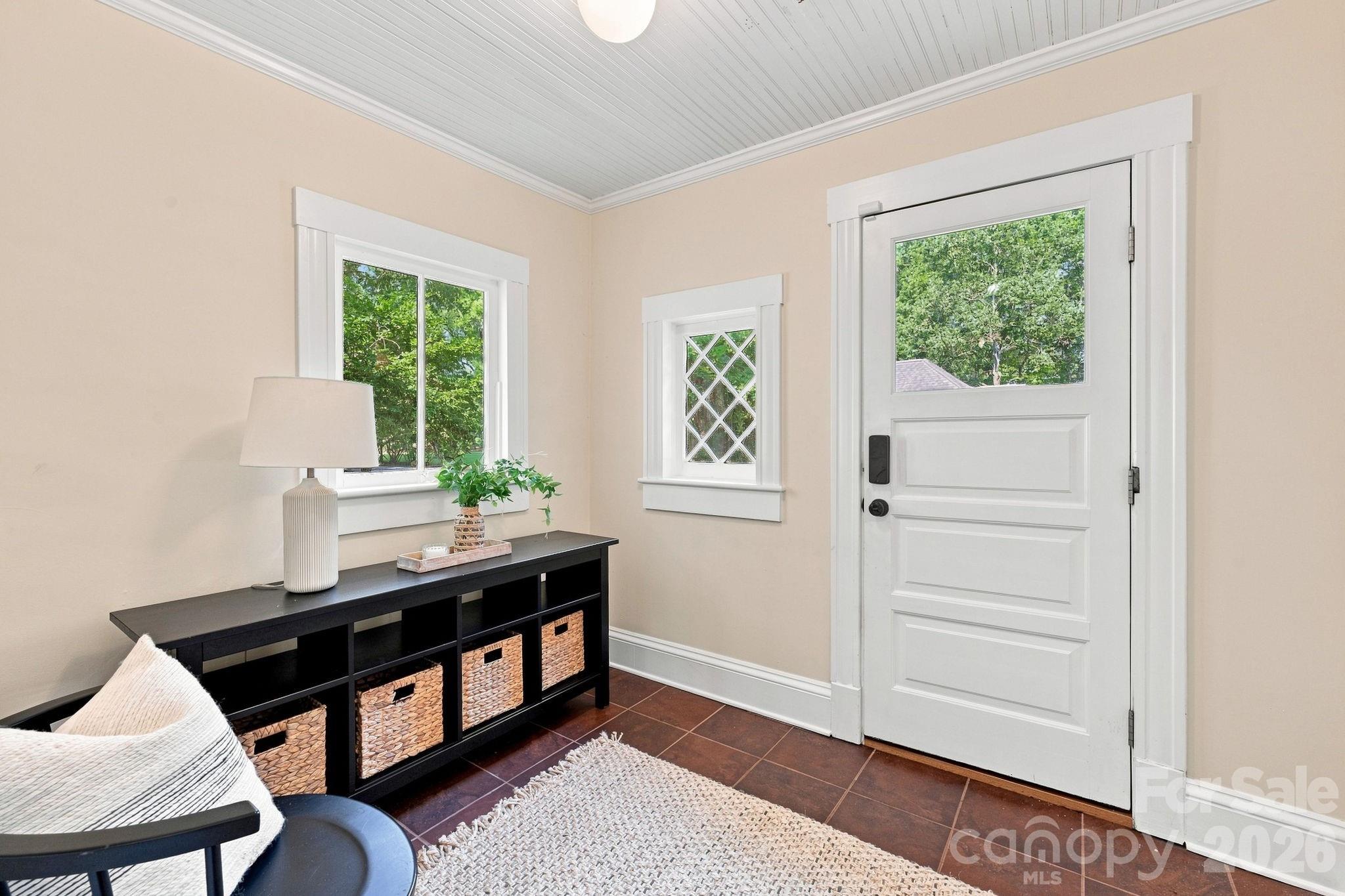 559 N Main Street — Davidson