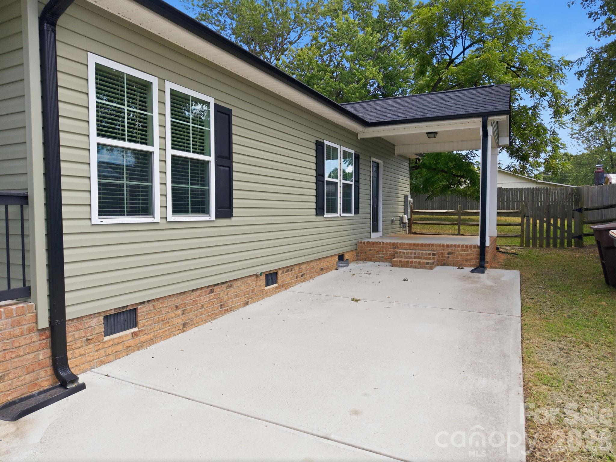 221 York Avenue — Kannapolis