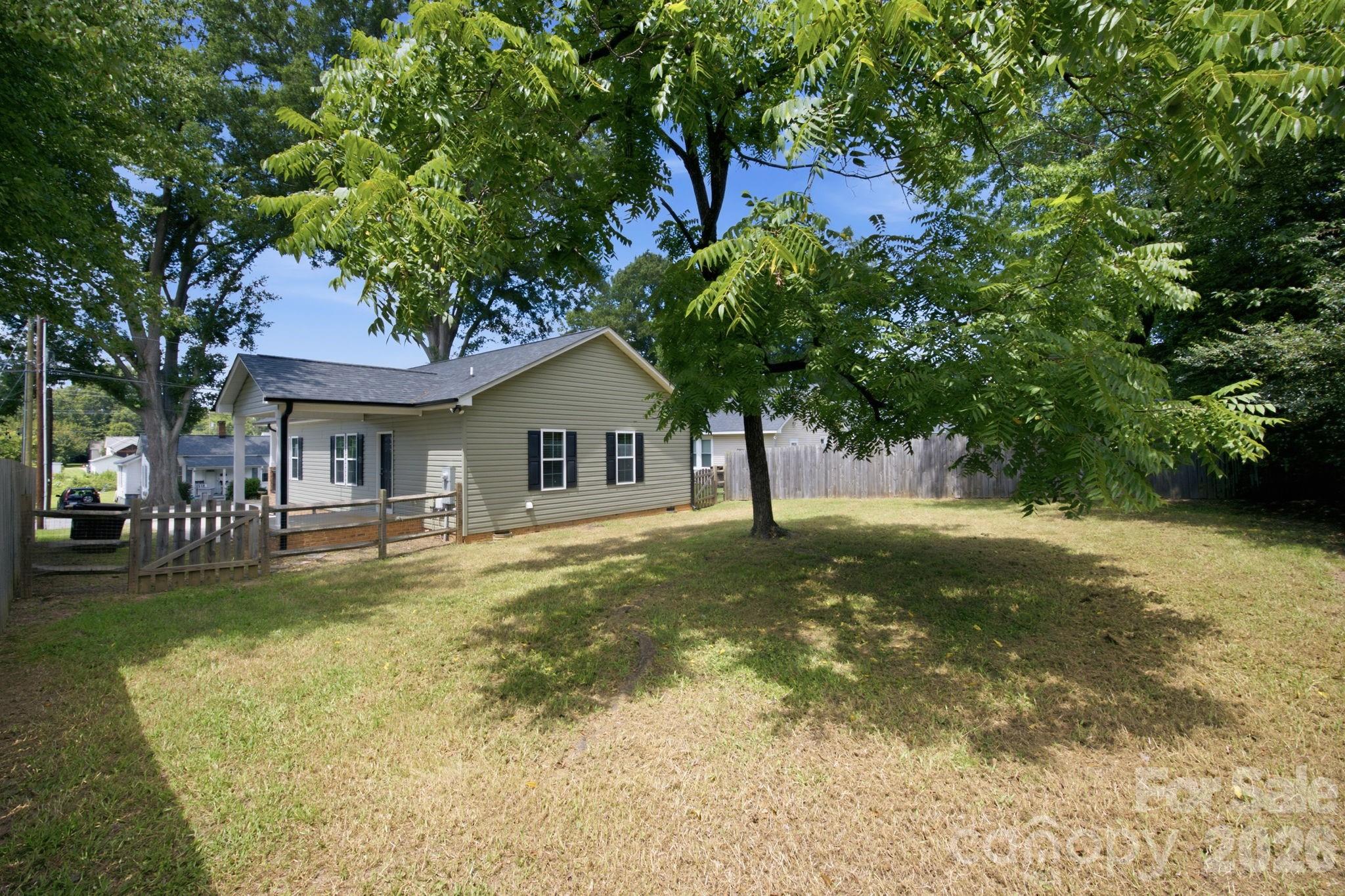 221 York Avenue — Kannapolis