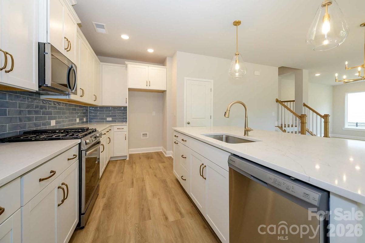 10034 Mamillion Drive — Huntersville