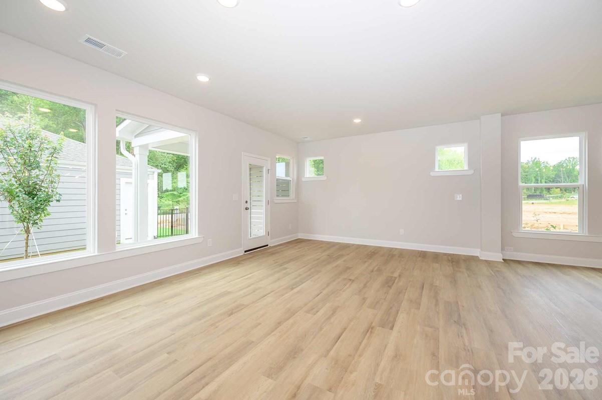 10034 Mamillion Drive — Huntersville