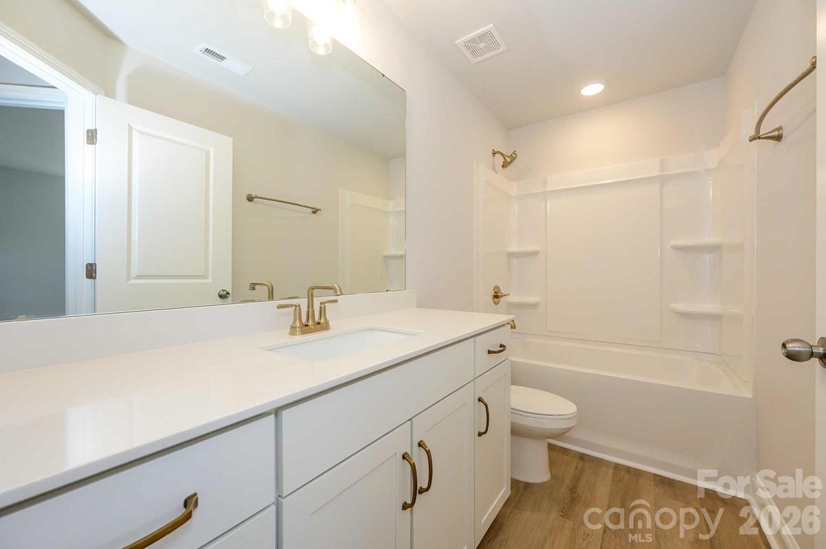 10034 Mamillion Drive — Huntersville