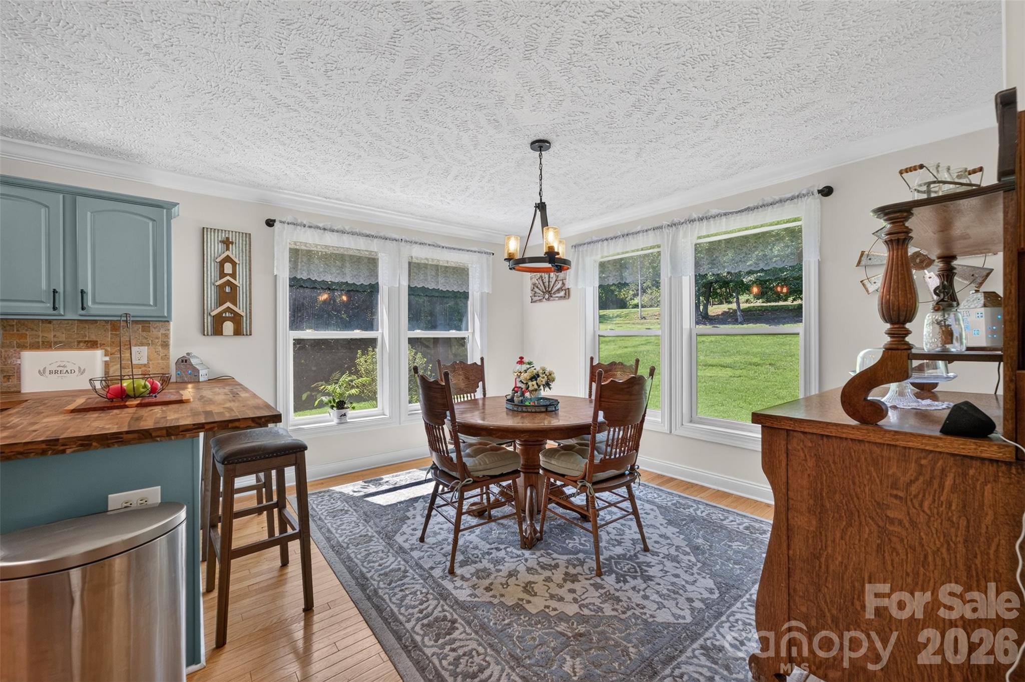 618 Indian Hill Road — Olin