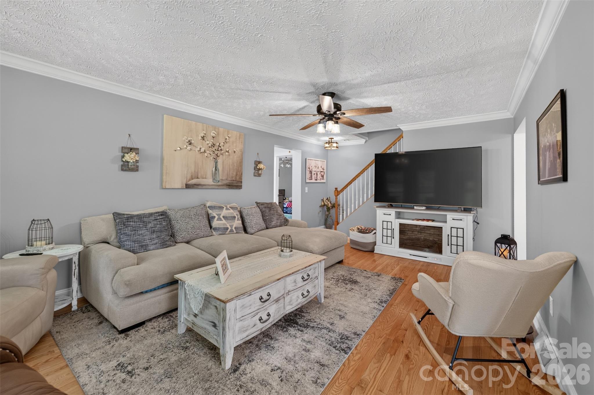618 Indian Hill Road — Olin