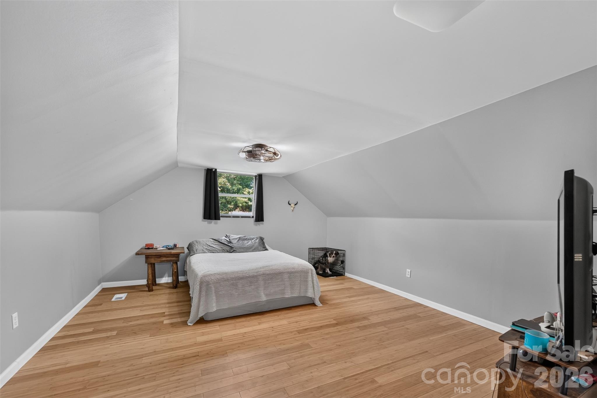 618 Indian Hill Road — Olin