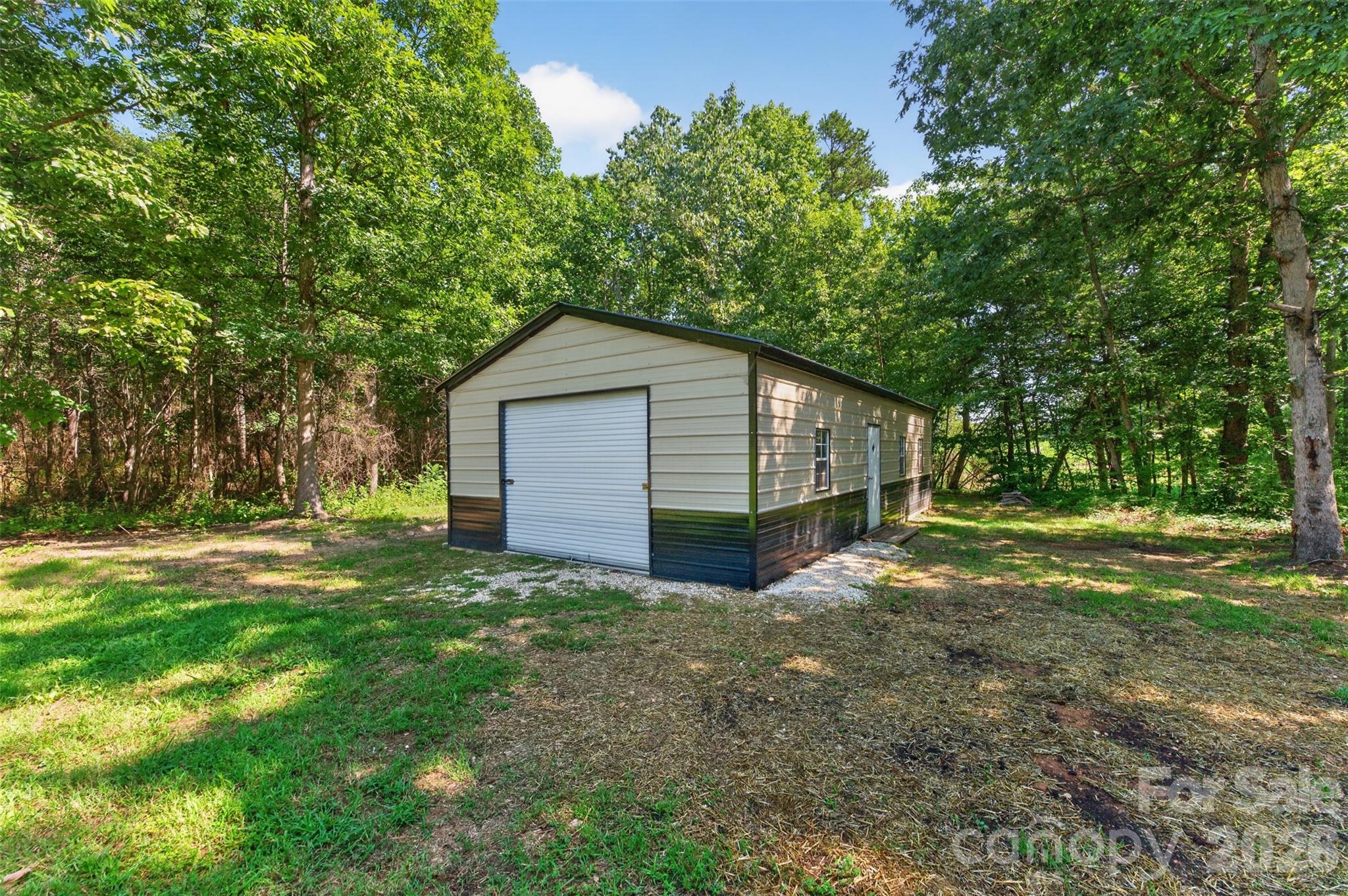 618 Indian Hill Road — Olin