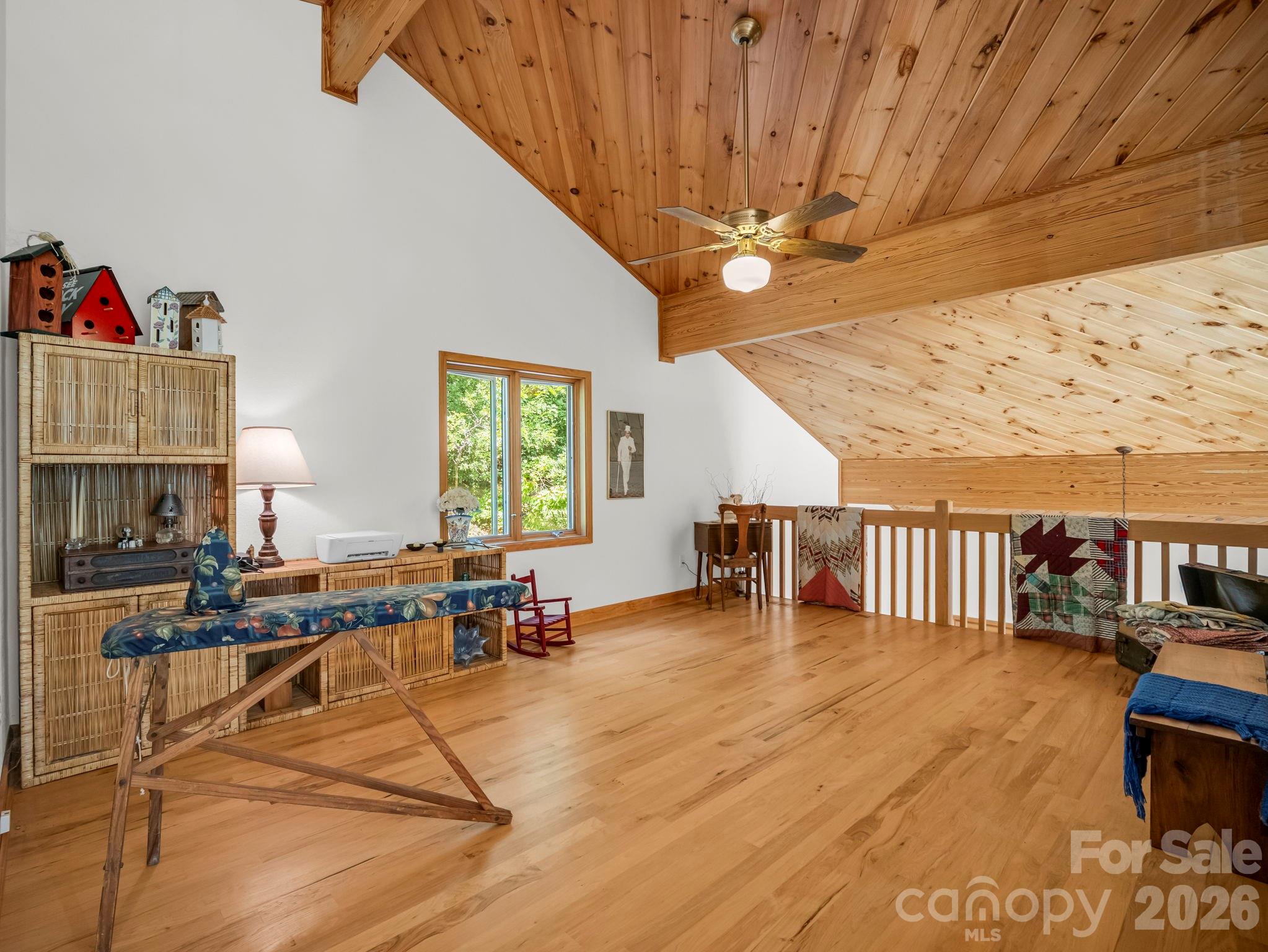 366 Summer Haven Road — Swannanoa