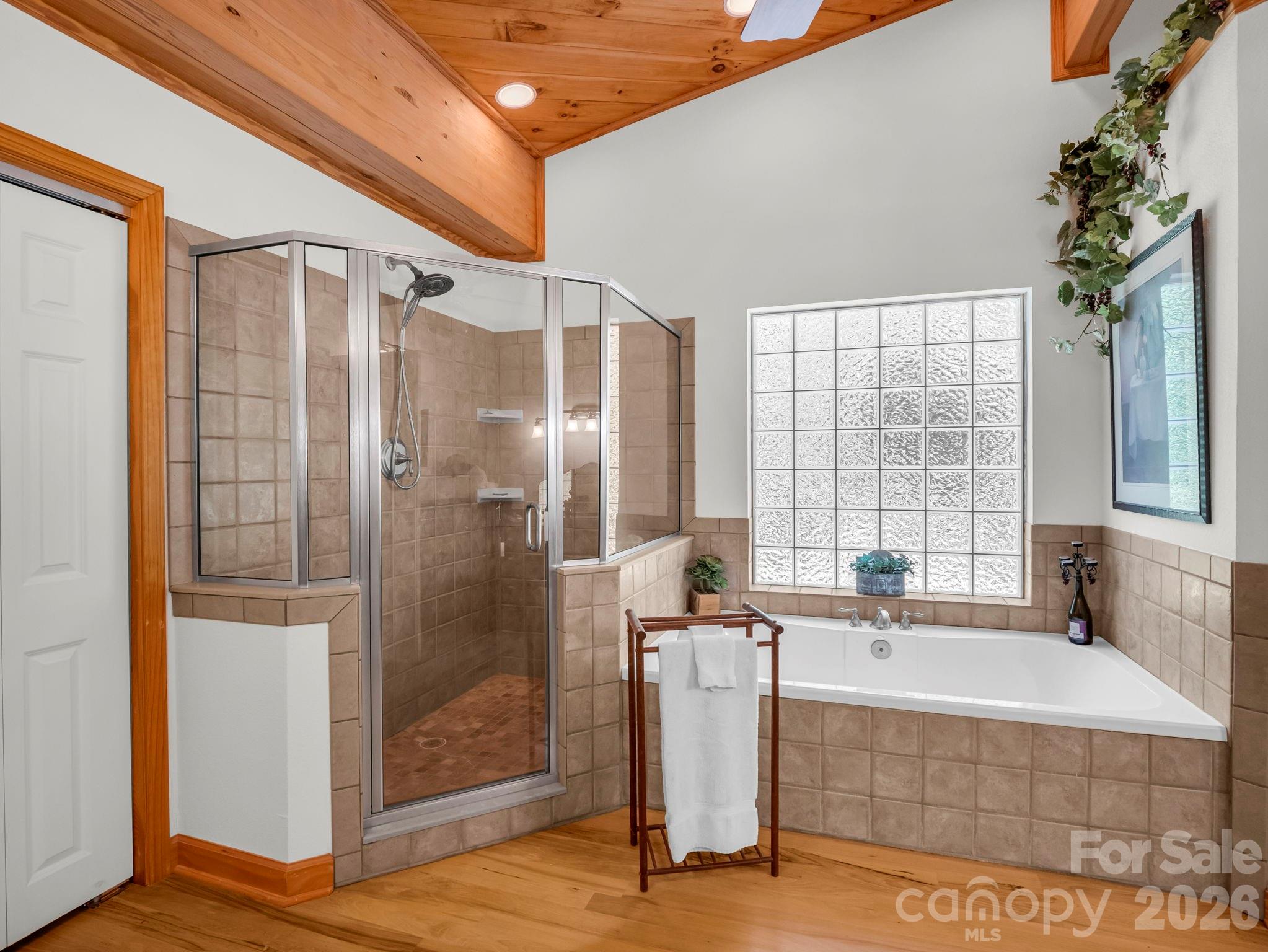 366 Summer Haven Road — Swannanoa