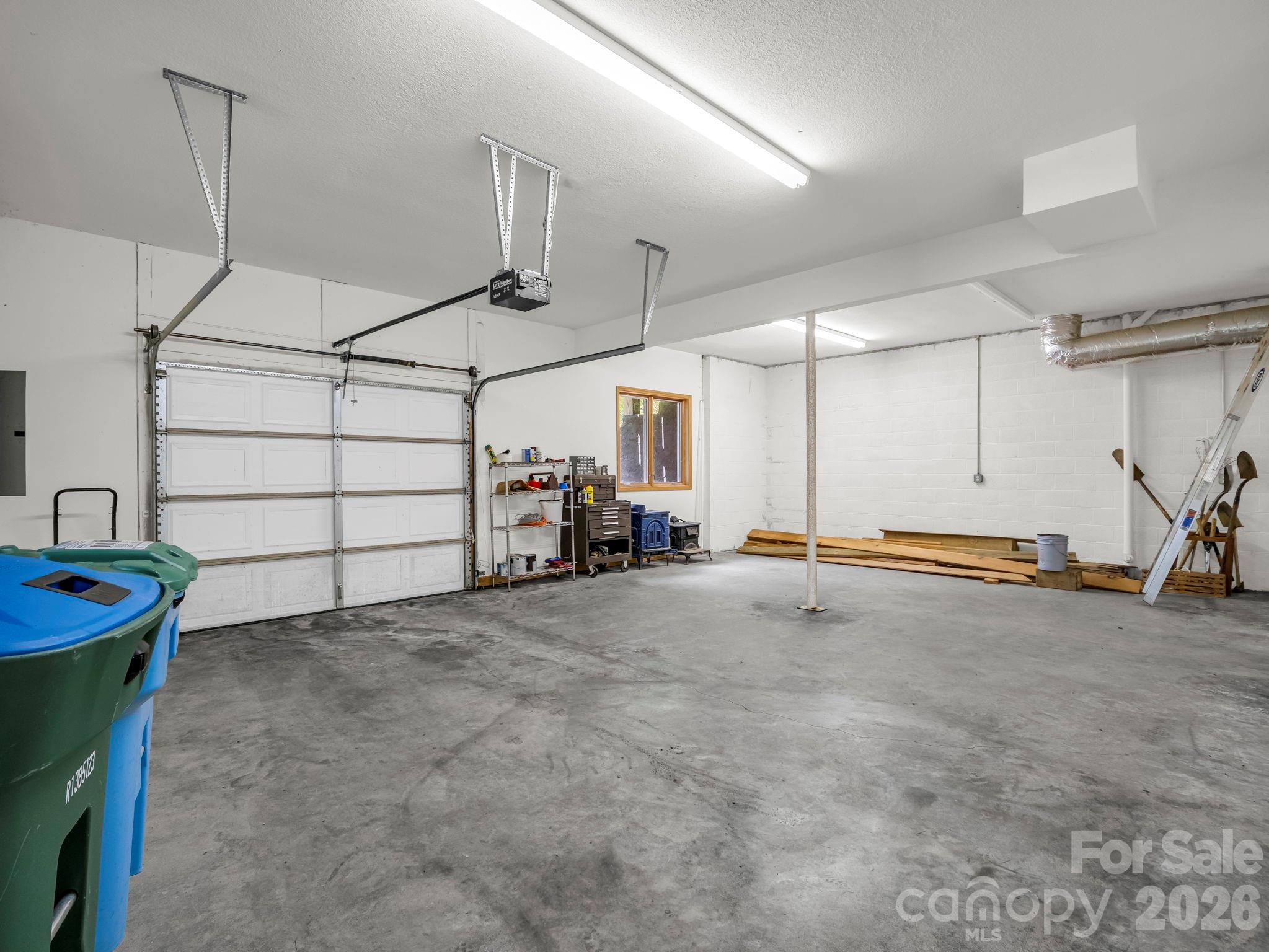 366 Summer Haven Road — Swannanoa
