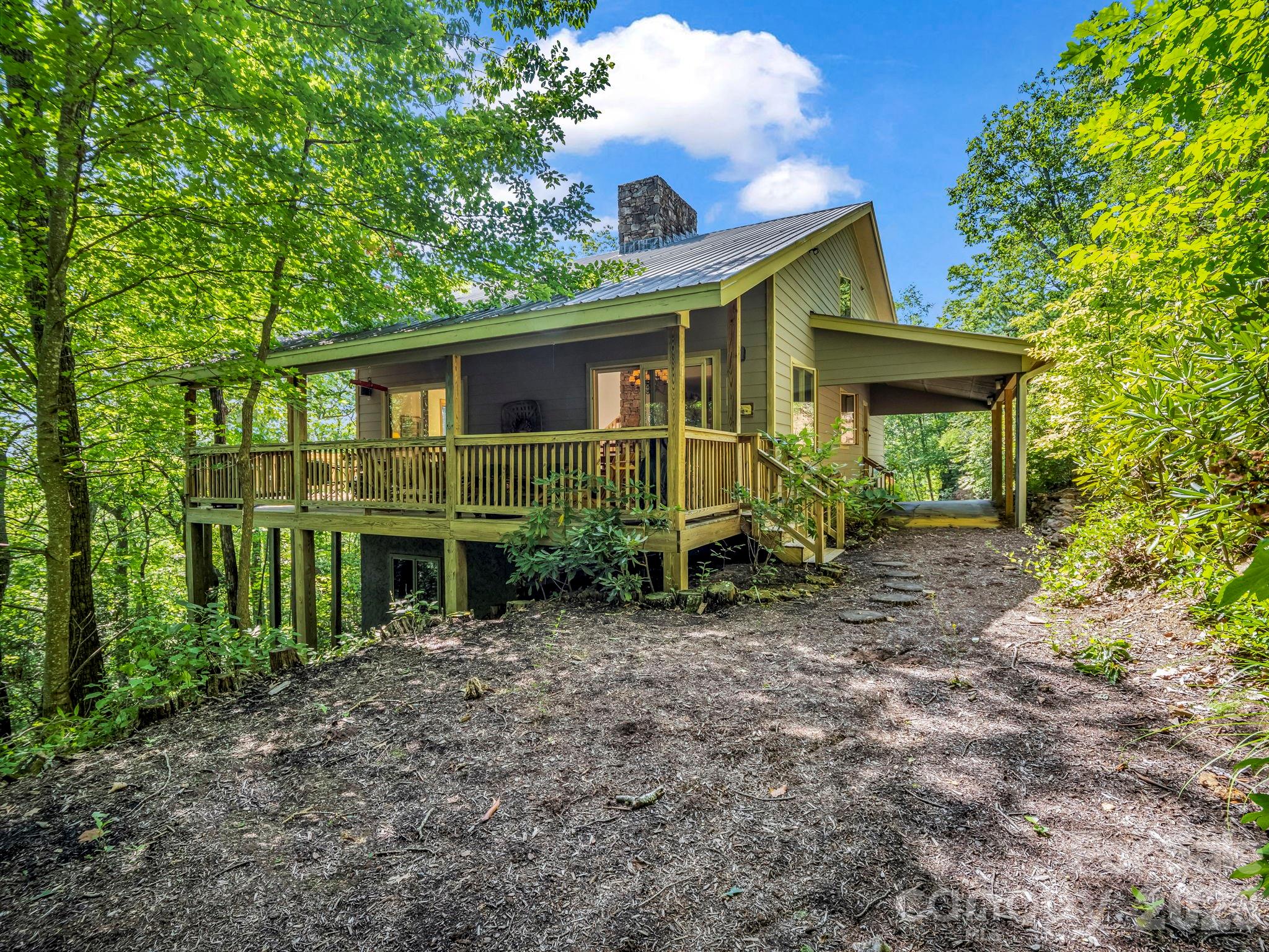 366 Summer Haven Road — Swannanoa