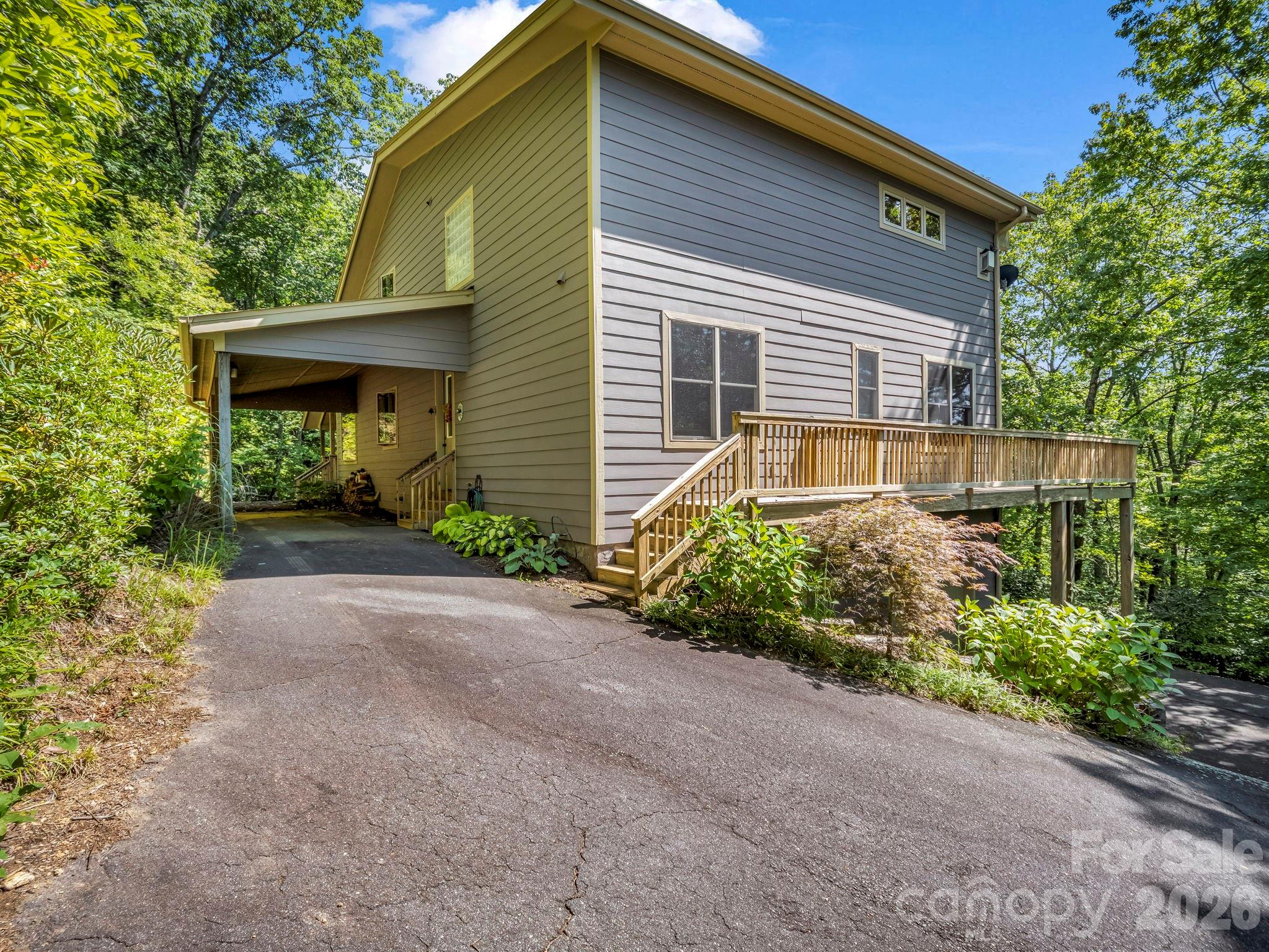366 Summer Haven Road — Swannanoa