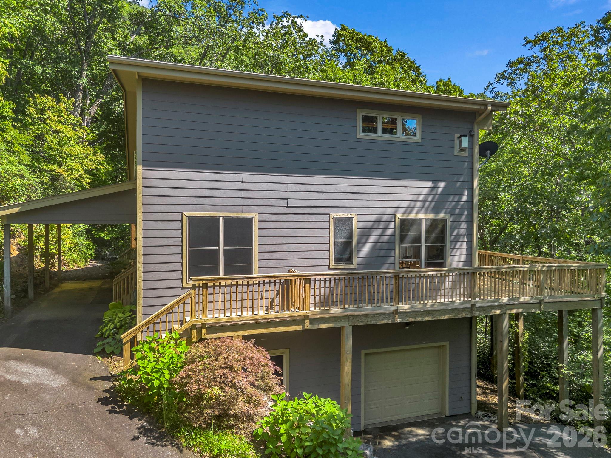 366 Summer Haven Road — Swannanoa
