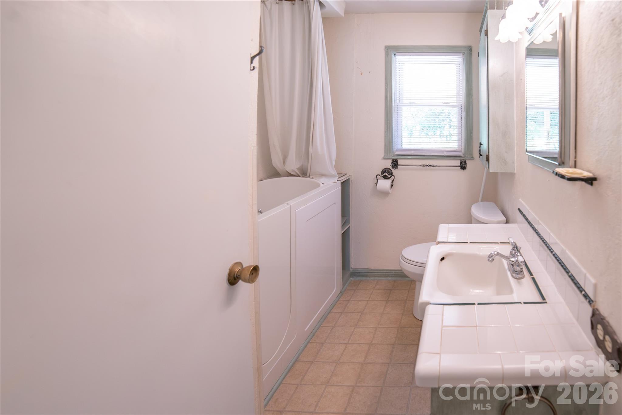 116 Clark Street — Morganton