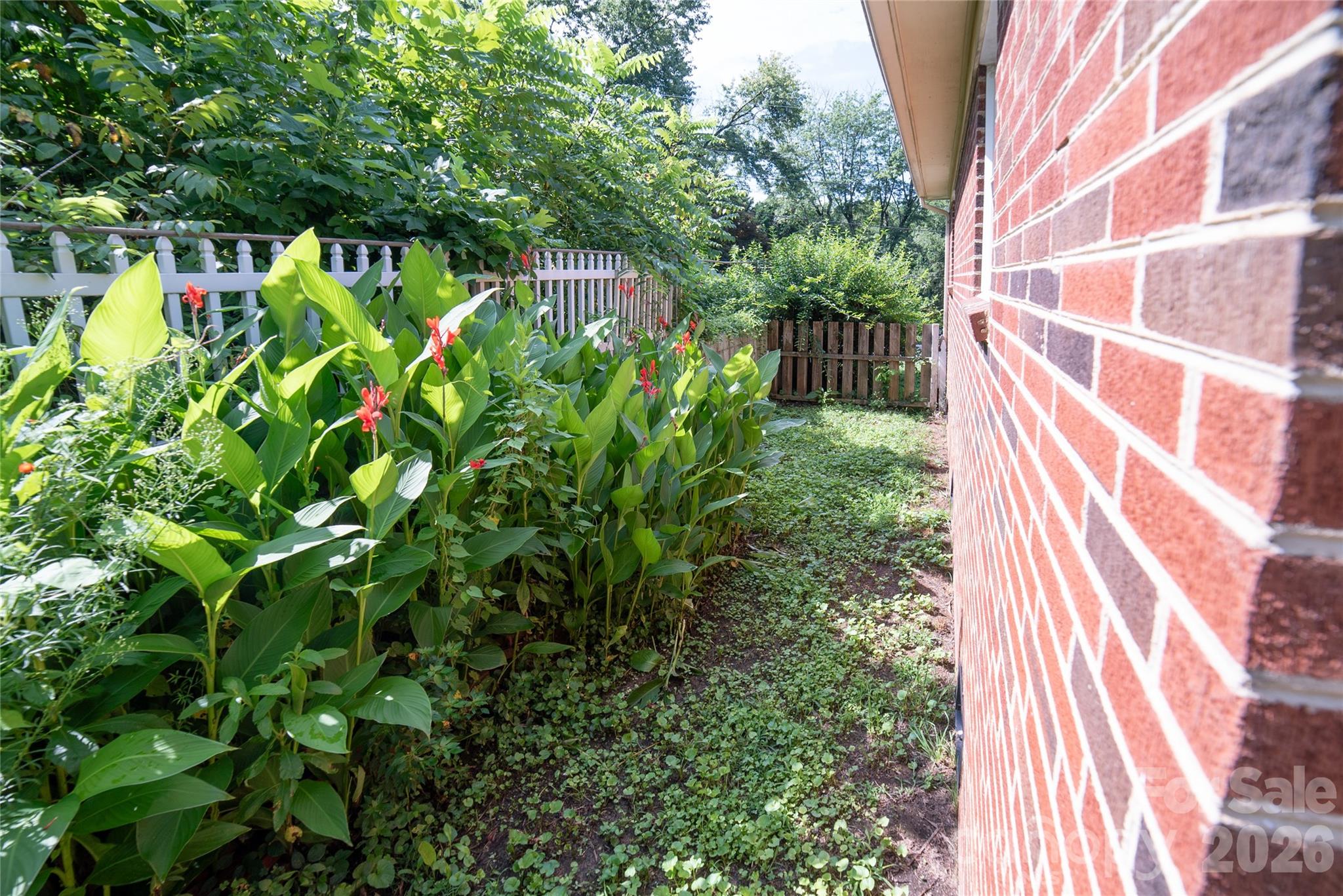 116 Clark Street — Morganton