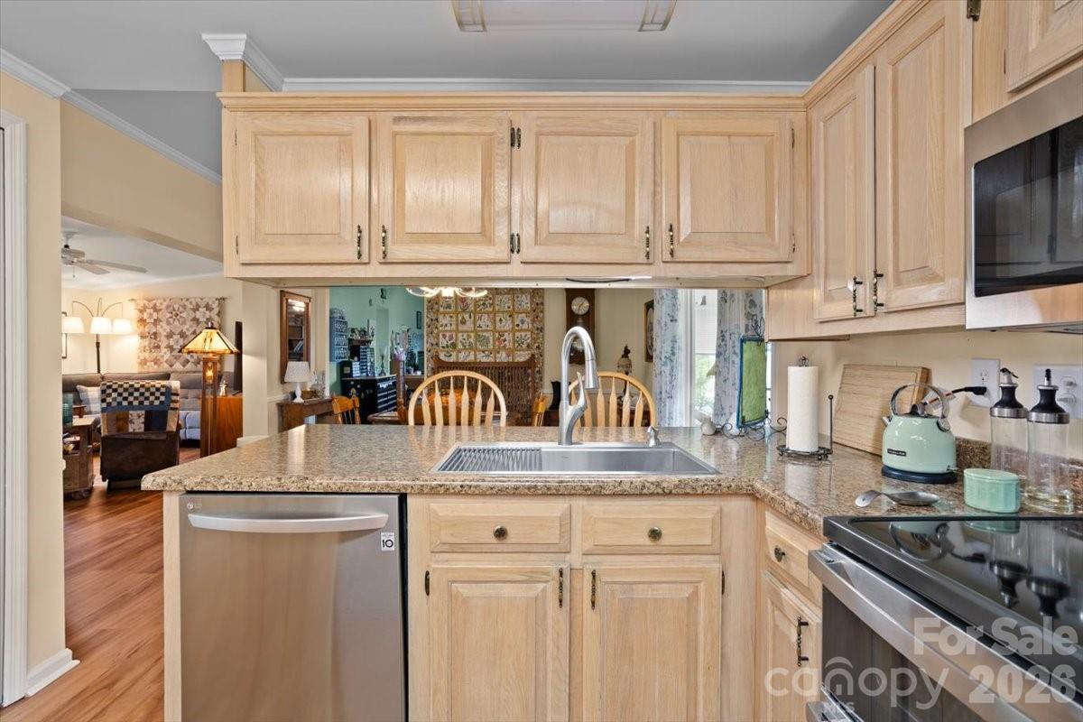 39 Stephanie Lane #13 — Hendersonville