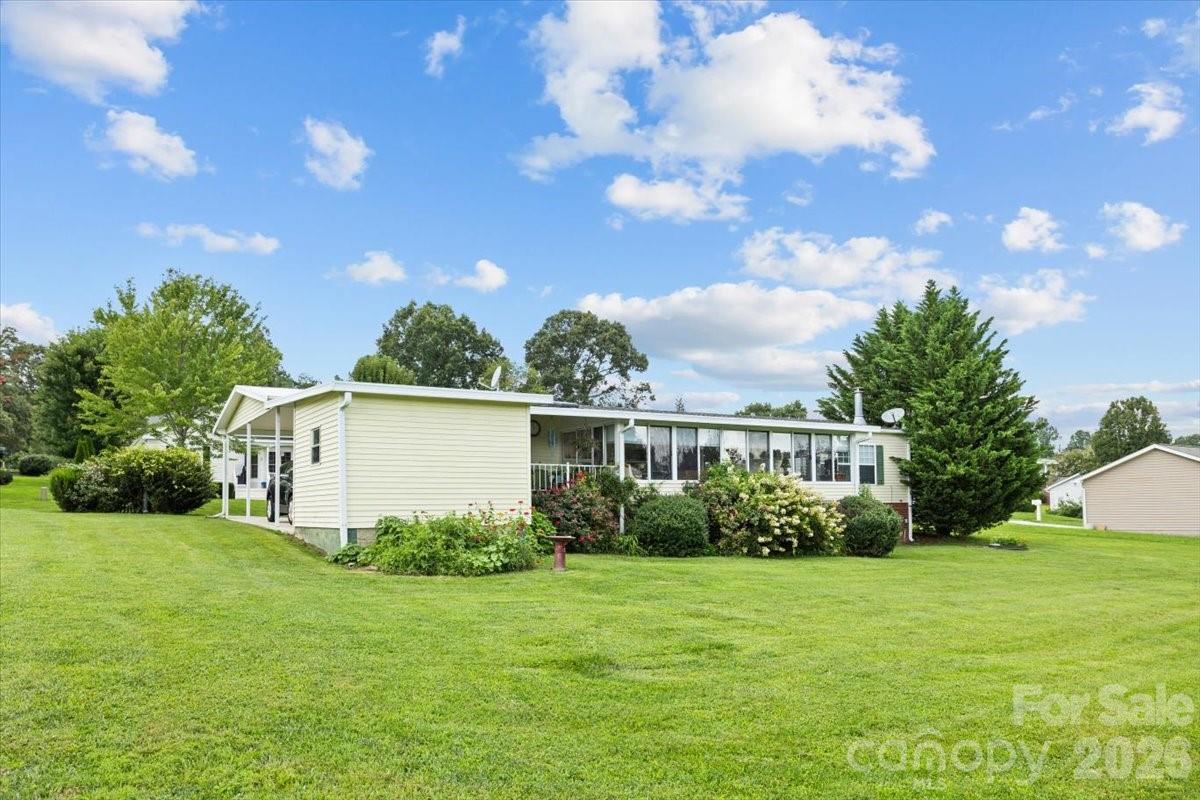 39 Stephanie Lane #13 — Hendersonville