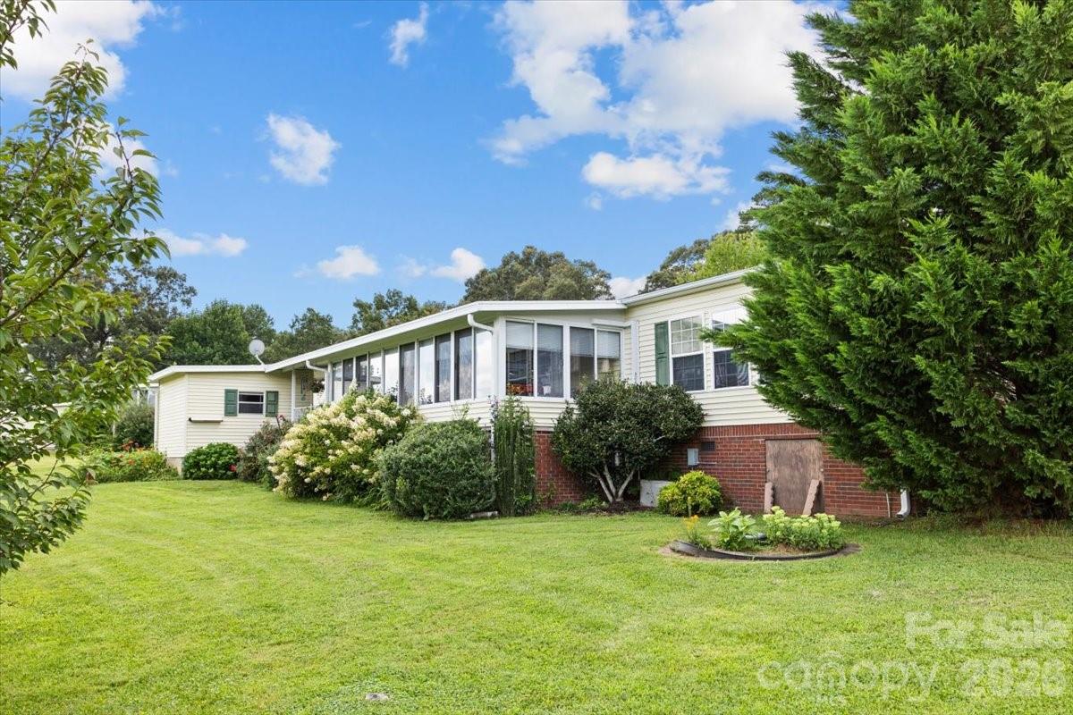 39 Stephanie Lane #13 — Hendersonville