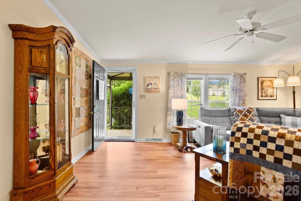 39 Stephanie Lane #13 — Hendersonville