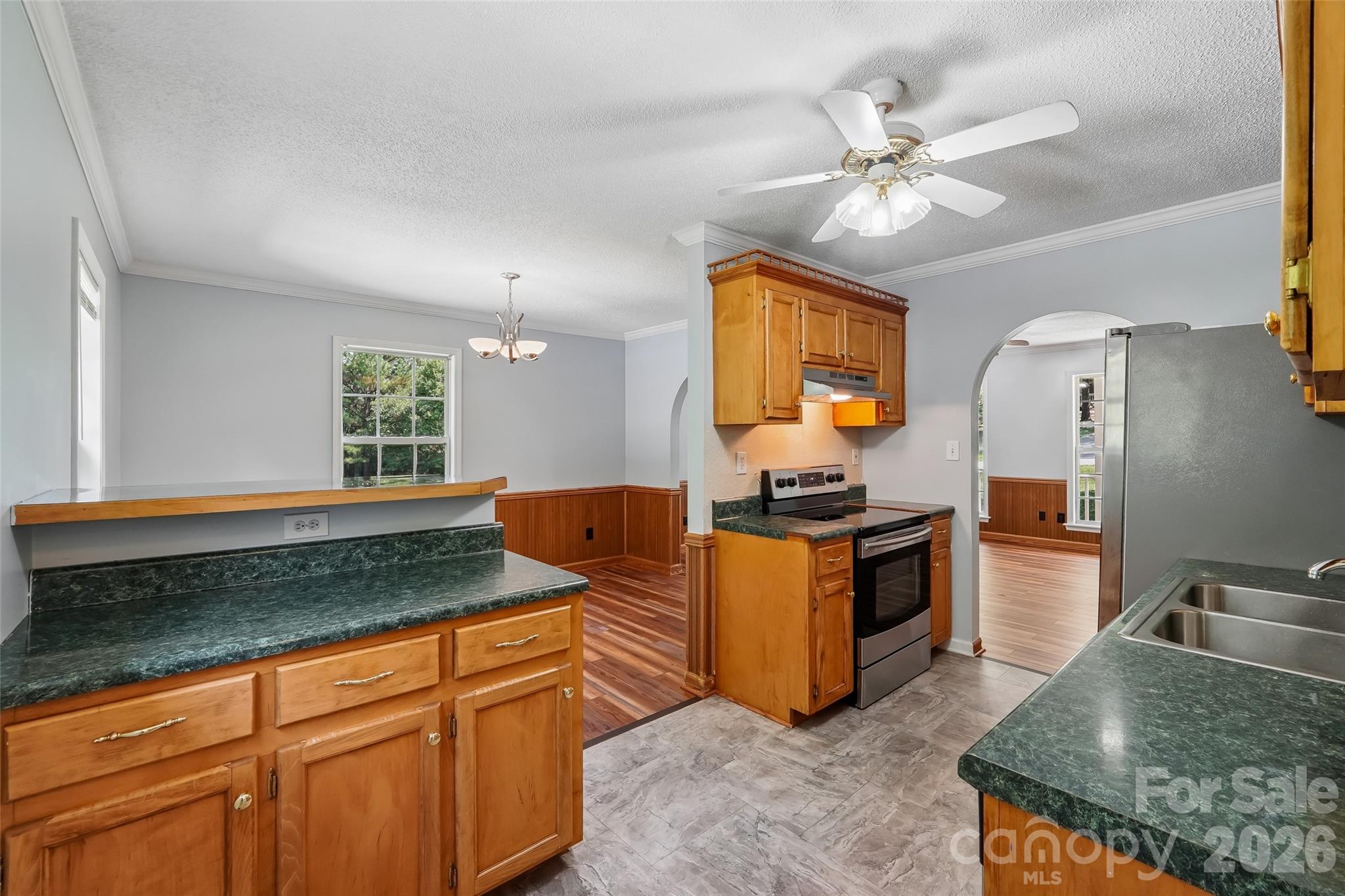 916 Long Branch Road — Grover