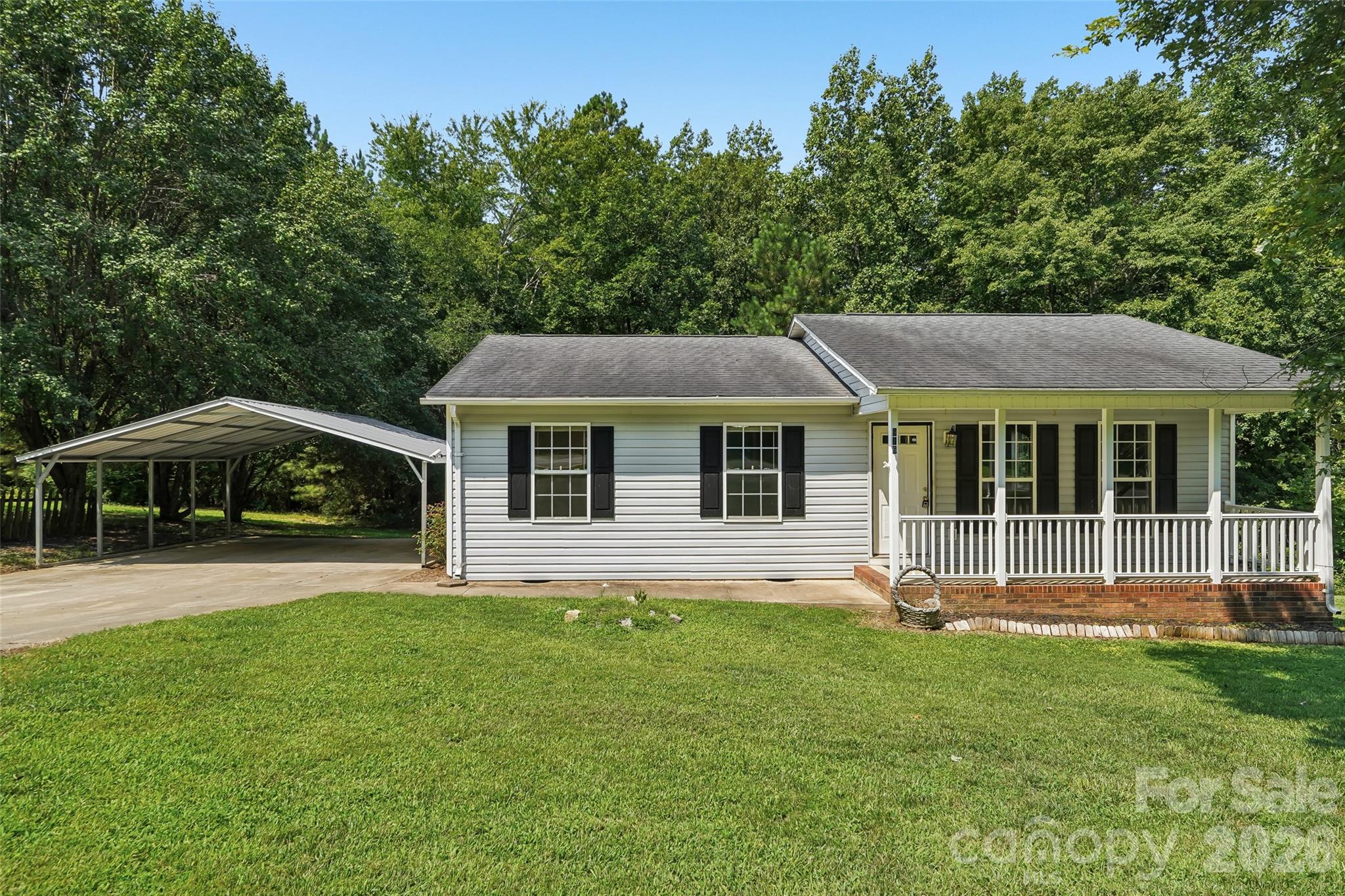 916 Long Branch Road — Grover