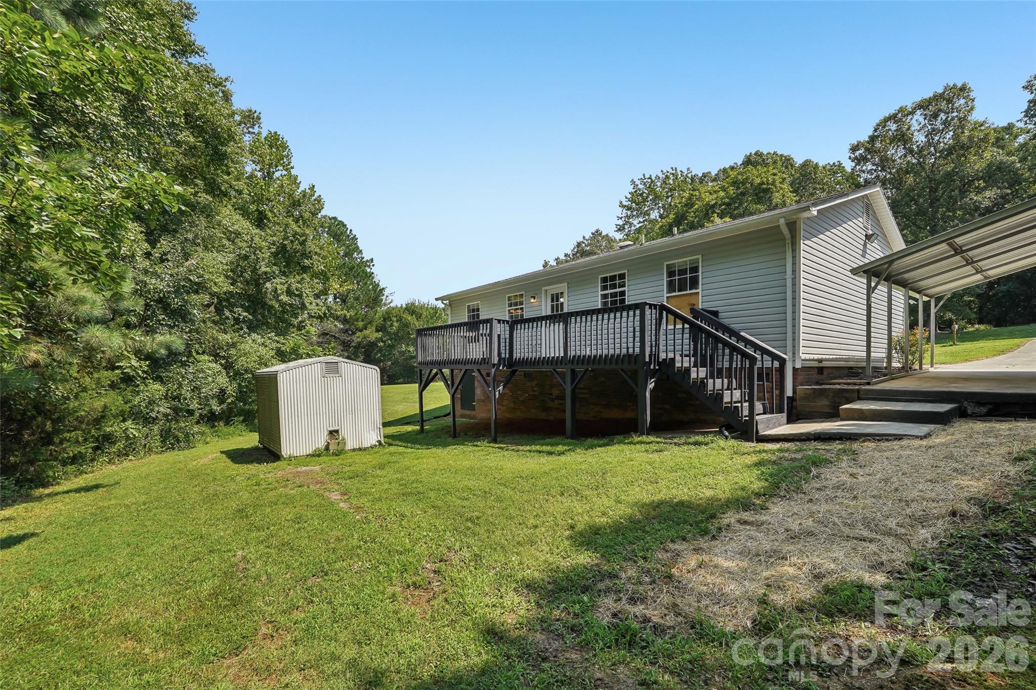 916 Long Branch Road — Grover