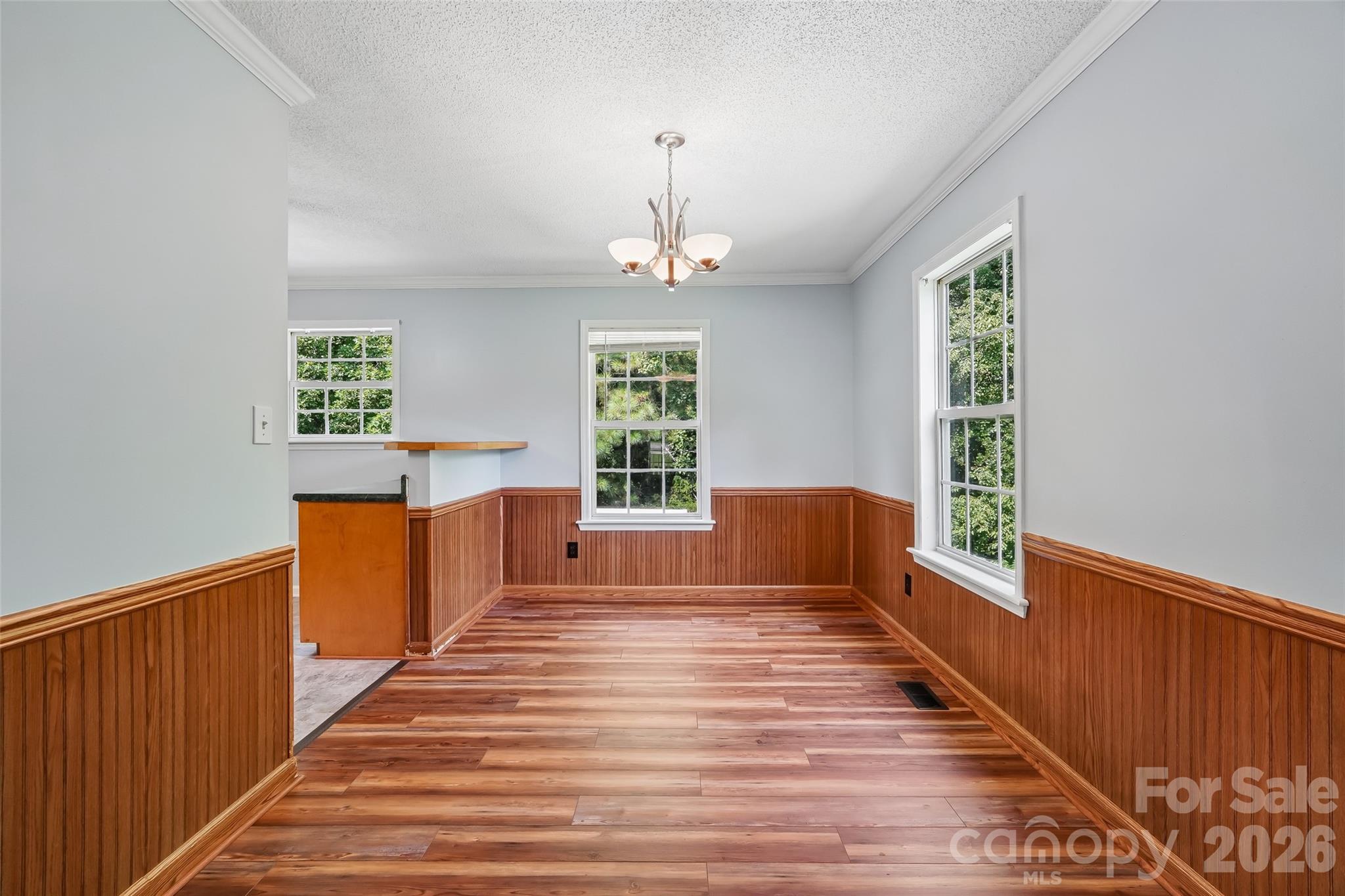 916 Long Branch Road — Grover